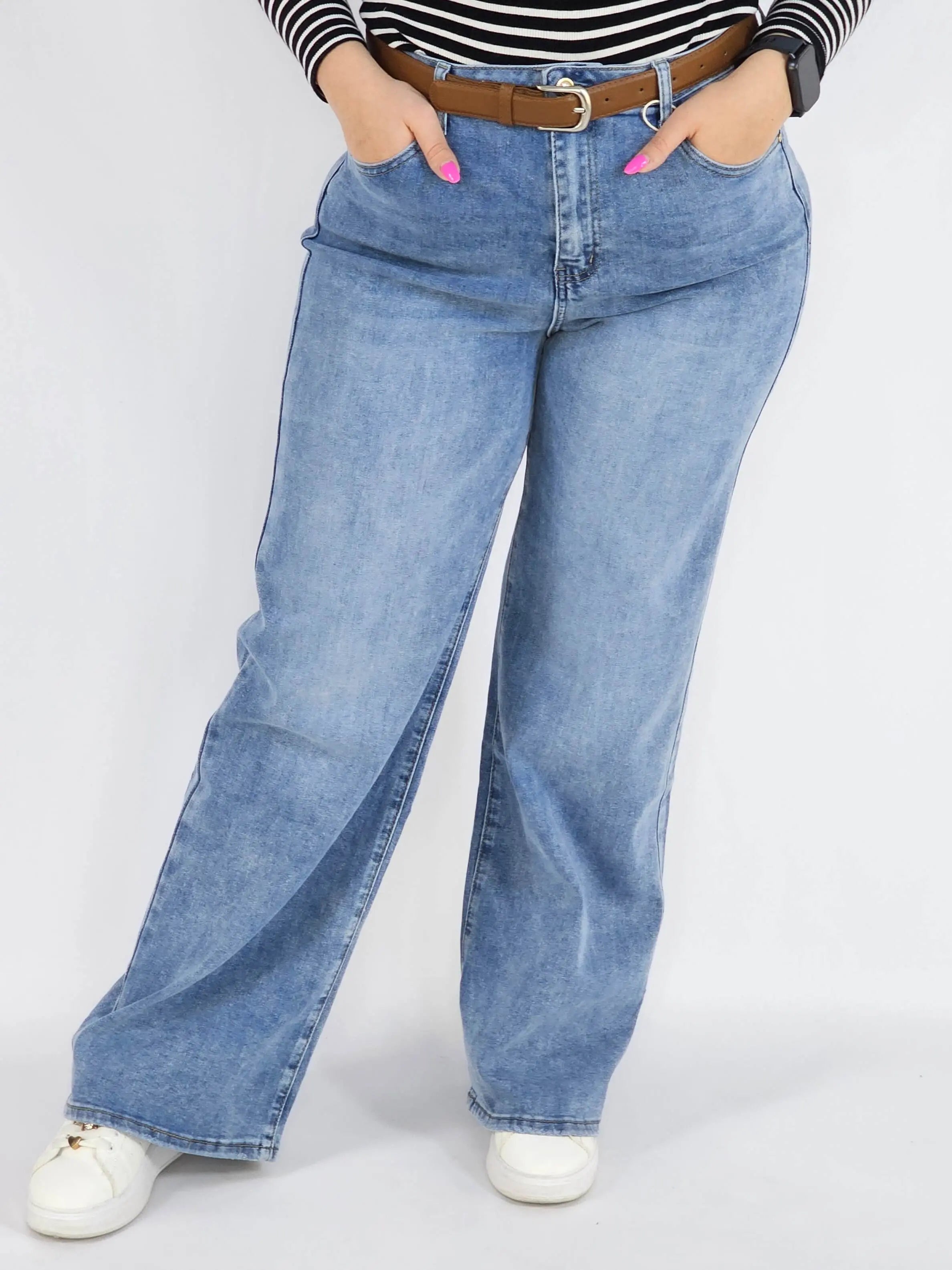Spodnie Plus Size Niebieskie Jeansy Szeroka Nogawka – Stylowe i Wygodne XXL Stylowa XL