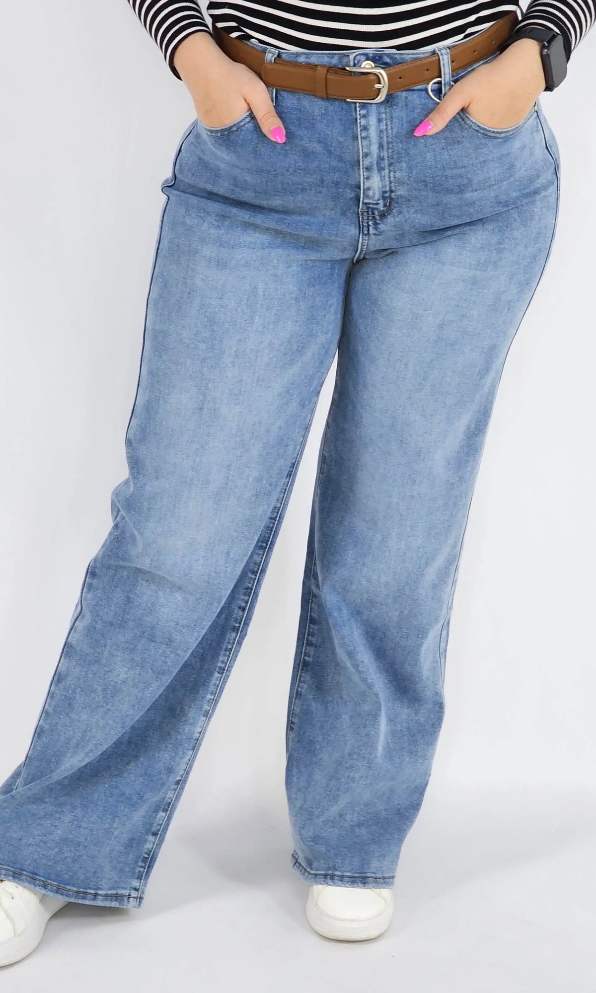 Spodnie Plus Size Niebieskie Jeansy Szeroka Nogawka – Stylowe i Wygodne XXL Stylowa XL