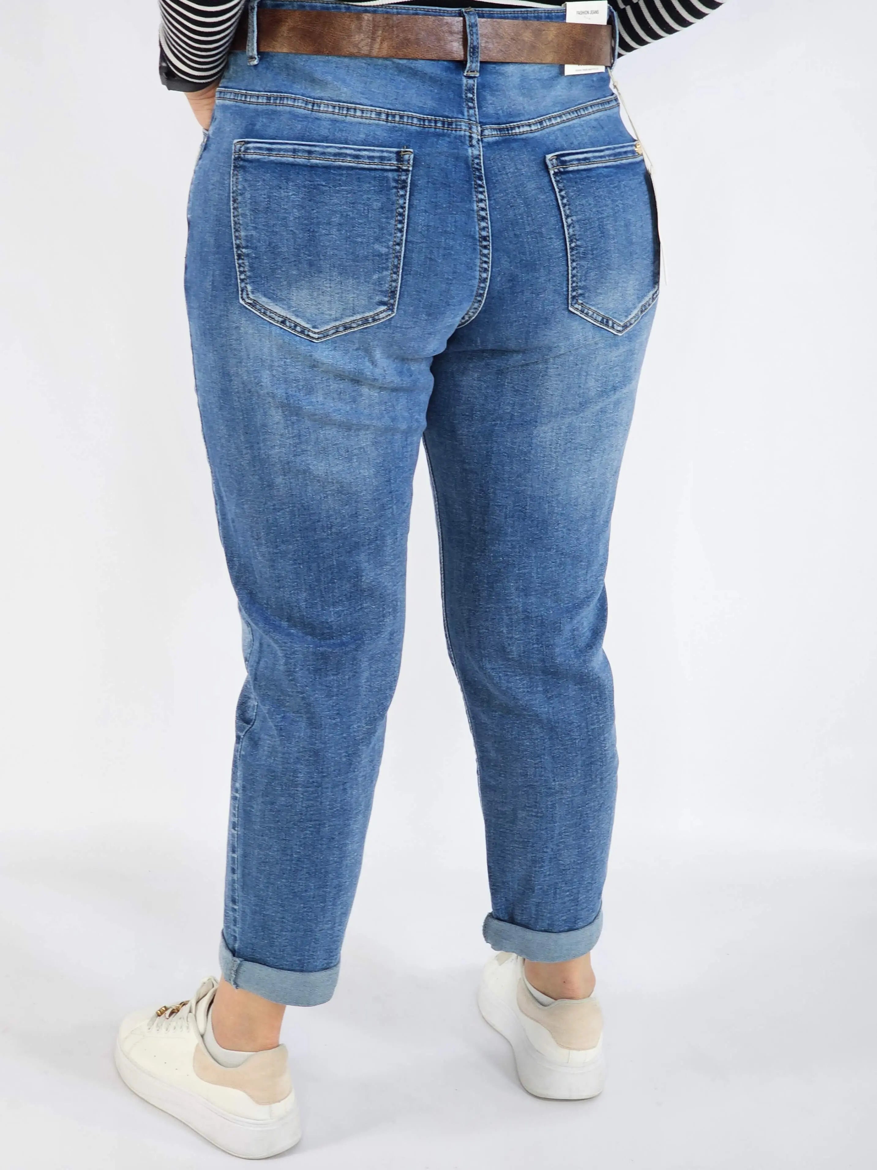 Spodnie Plus Size Niebieskie Jeansy z Paskiem – Klasyczne i Wygodne XXL Stylowa XL
