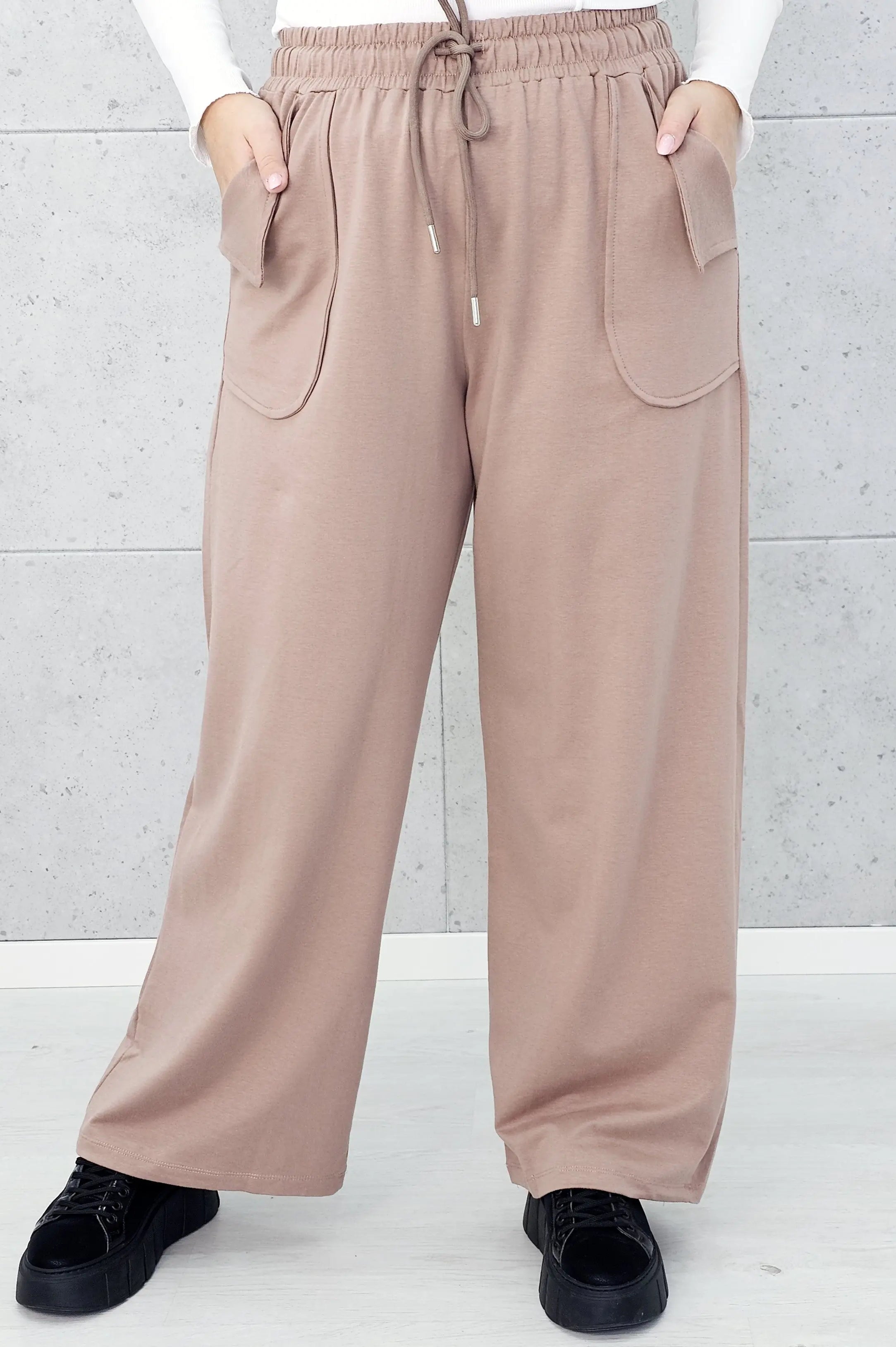 Spodnie Plus Size StylowaXL – Komfort, Styl i Swoboda dla Kobiet XXL Stylowa XL