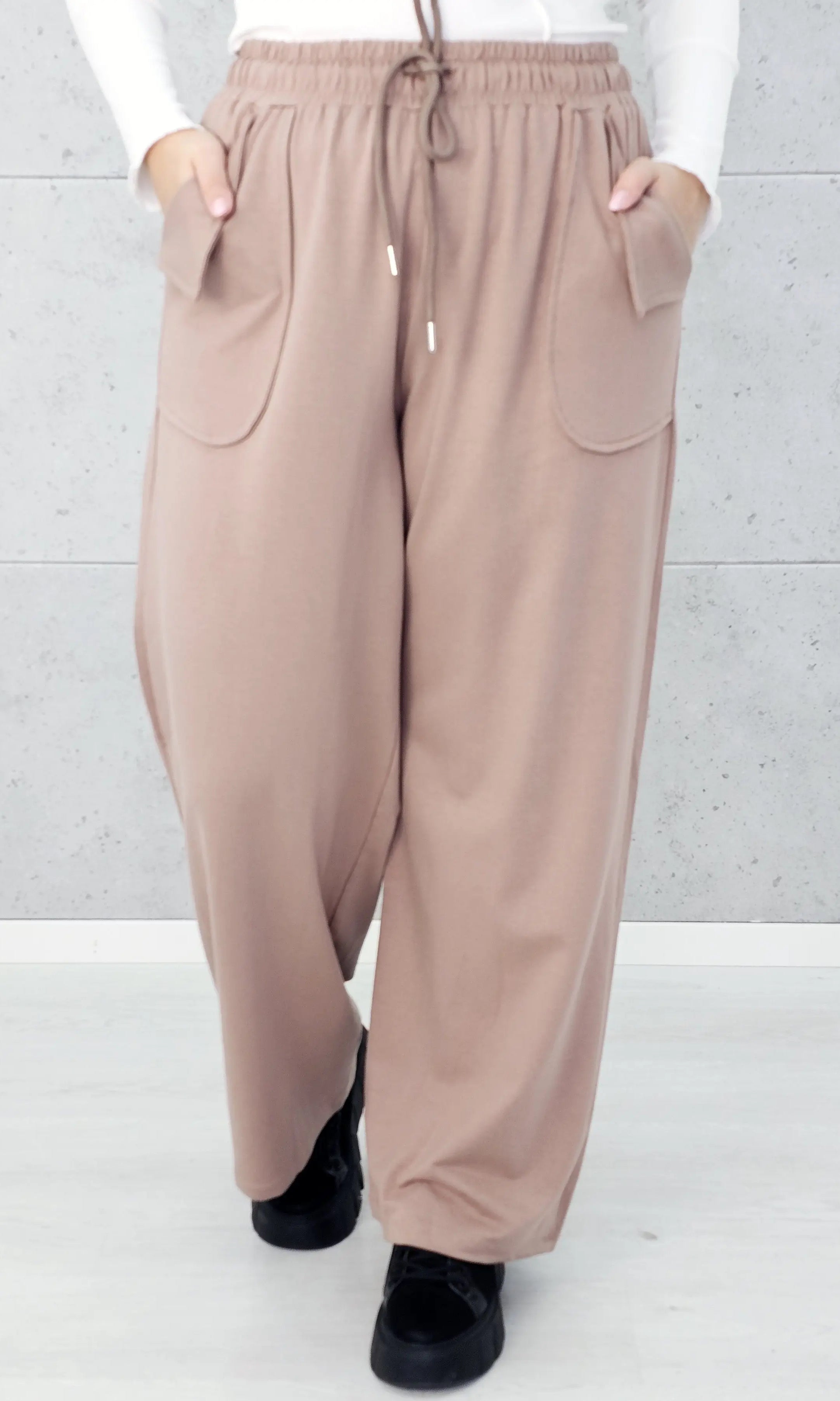 Spodnie Plus Size StylowaXL – Komfort, Styl i Swoboda dla Kobiet XXL Stylowa XL