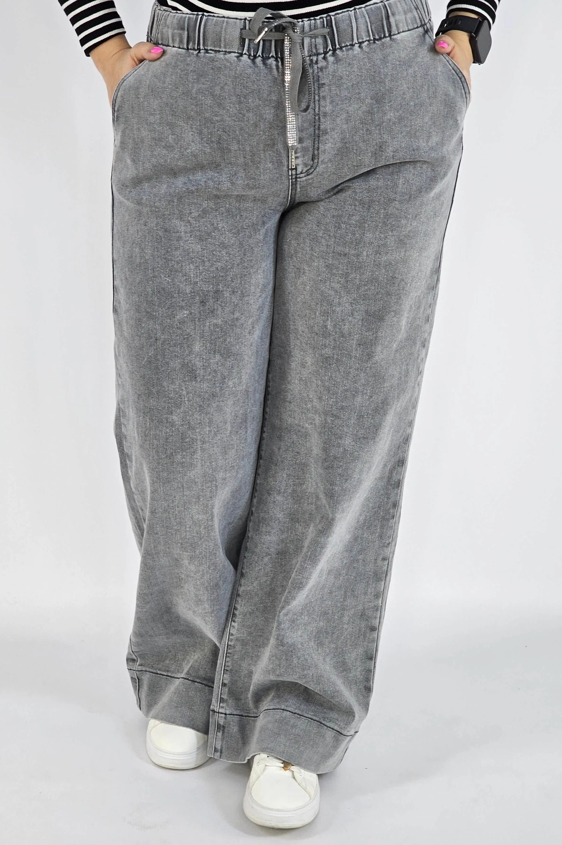 Spodnie Plus Size Szare Jeansy z Gumką w Pasie – Wygodne i Stylowe XXL Stylowa XL