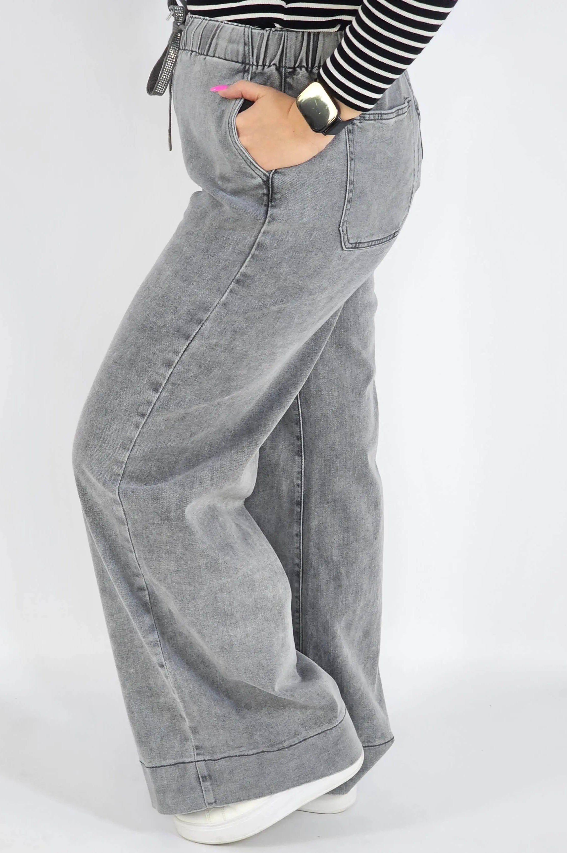 Spodnie Plus Size Szare Jeansy z Gumką w Pasie – Wygodne i Stylowe XXL Stylowa XL