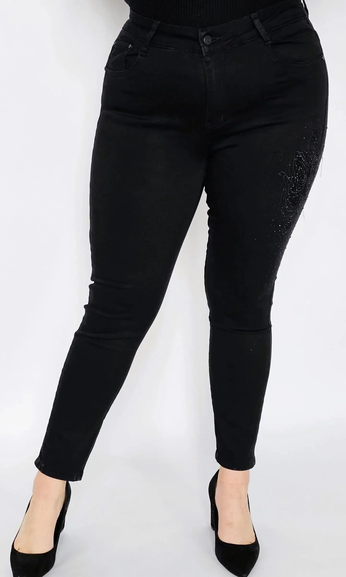 Spodnie czarne z kwiatem z cyrkonii na boku Stylowa XL