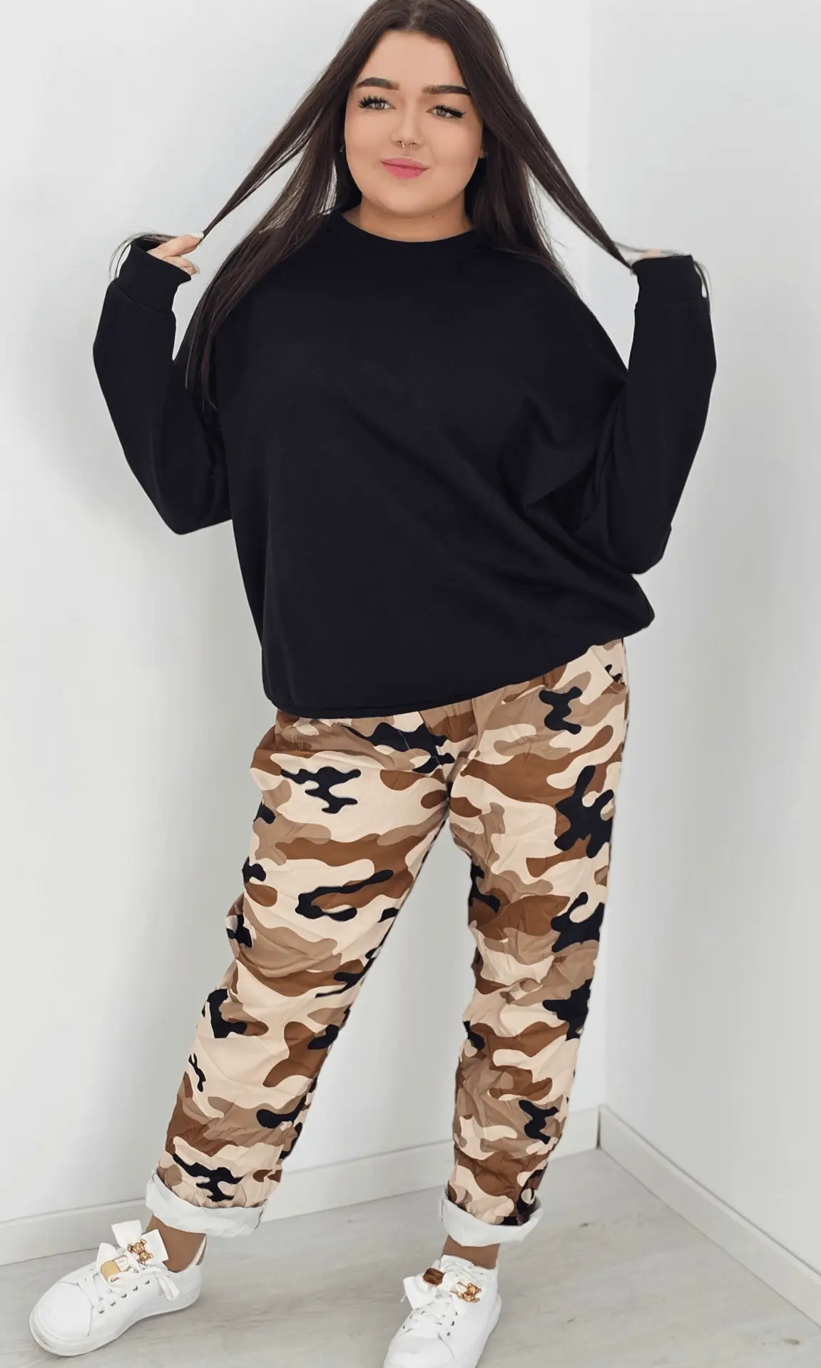 Spodnie gnieciuchy z wzorem moro brąz Stylowa XL