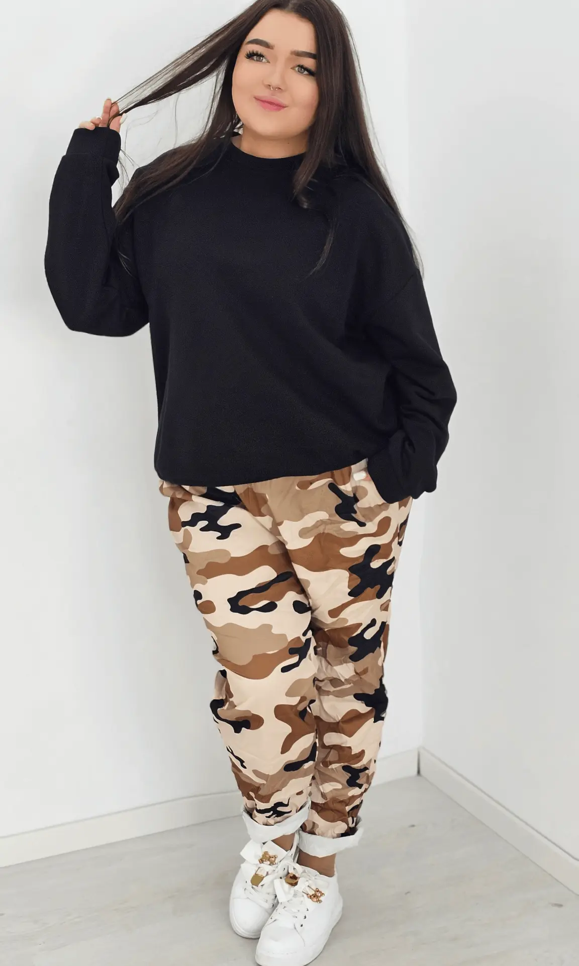 Spodnie gnieciuchy z wzorem moro brąz Stylowa XL