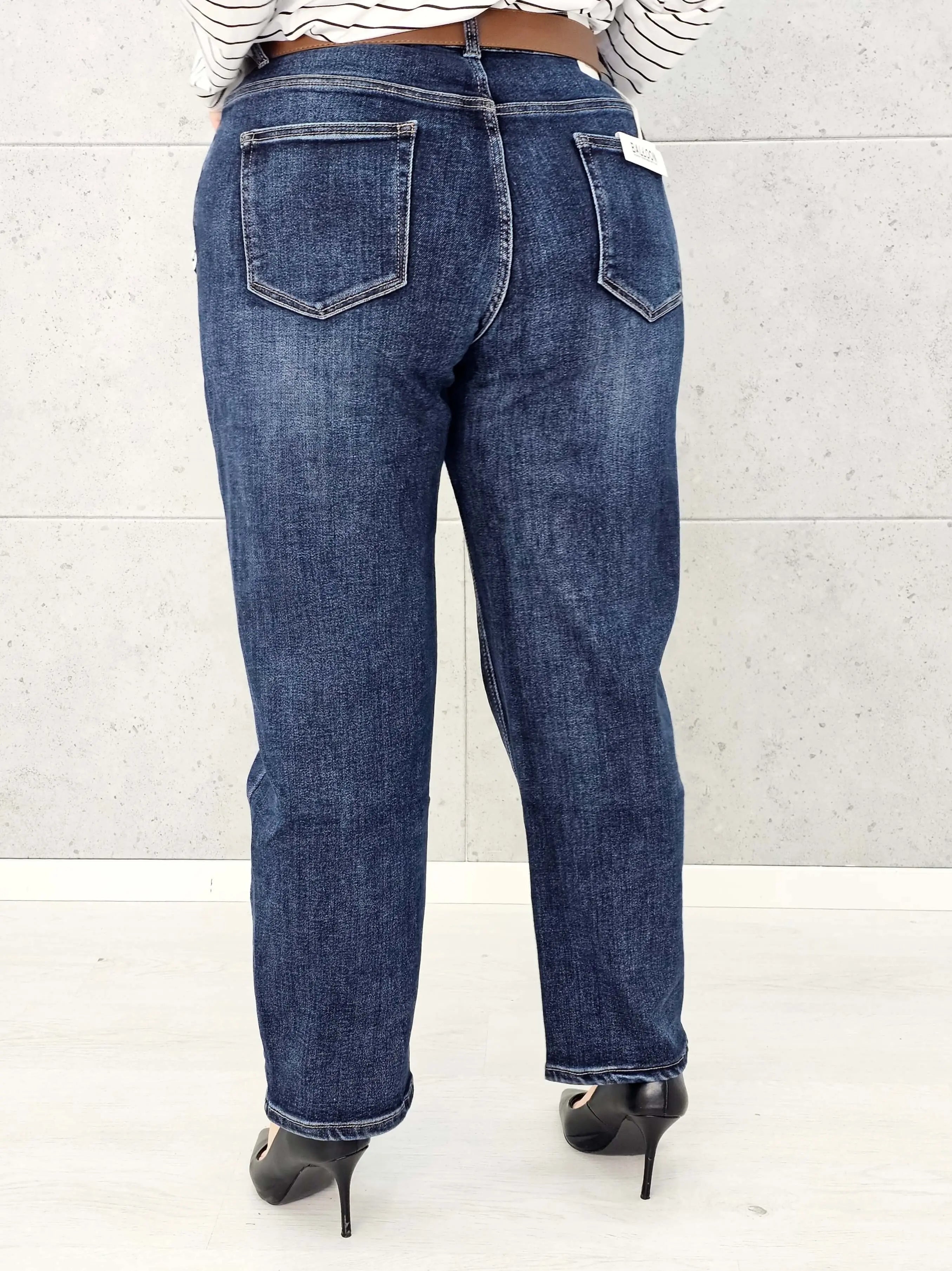 Spodnie jeansowe StylowaXL Balloon – komfort i styl w modzie plus size Stylowa XL