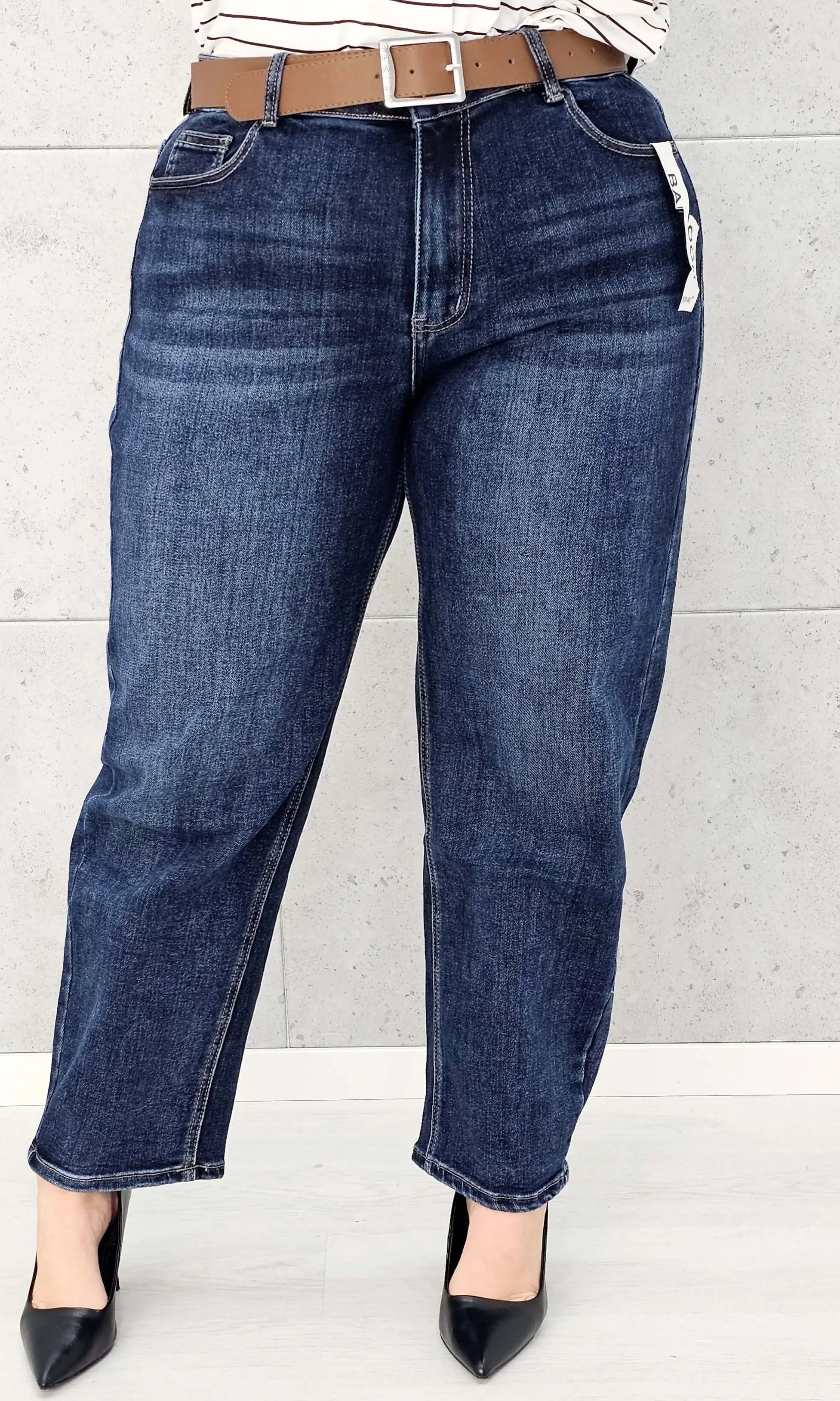 Spodnie jeansowe StylowaXL Balloon – komfort i styl w modzie plus size Stylowa XL