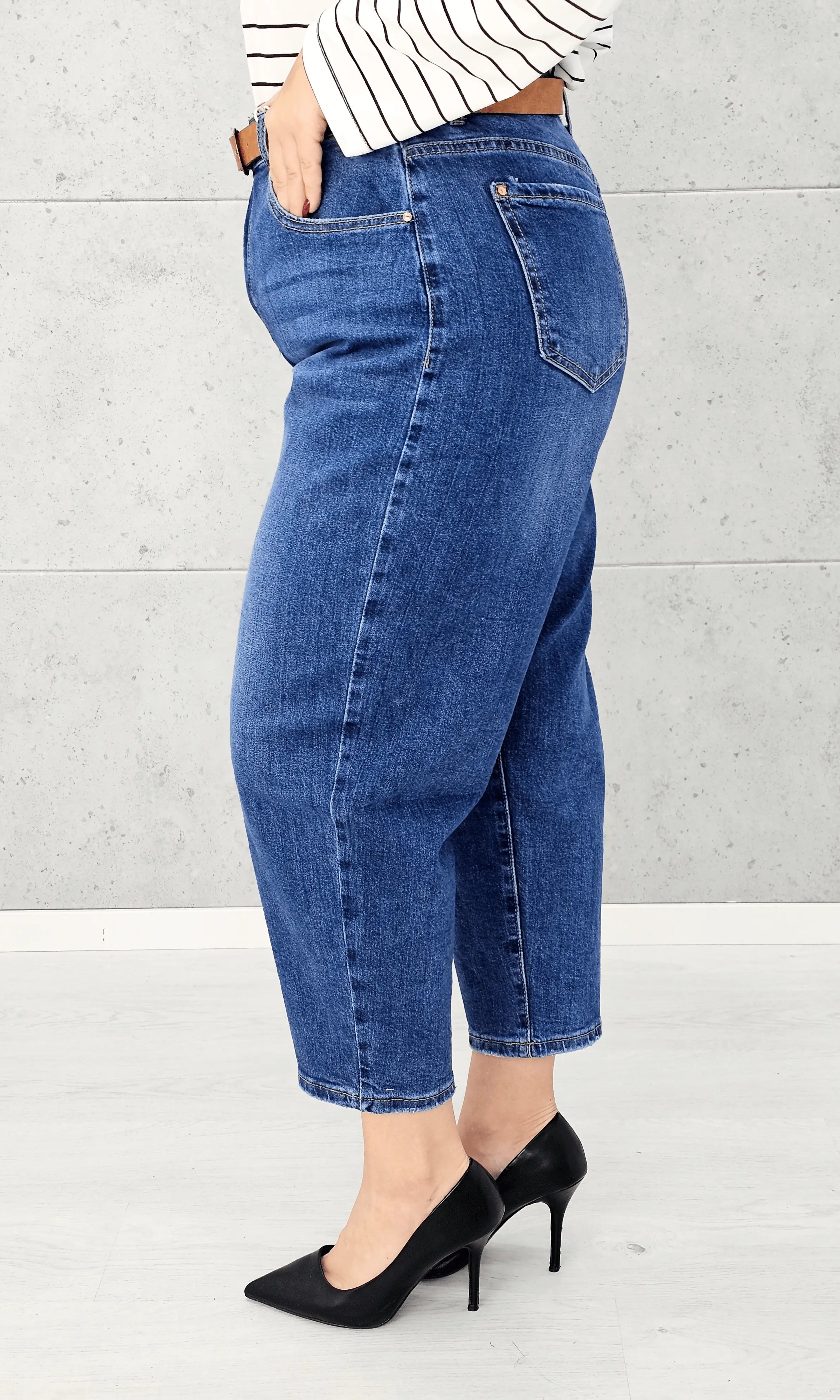 Spodnie jeansowe StylowaXL Mom Fit Classic – modne spodnie plus size Stylowa XL