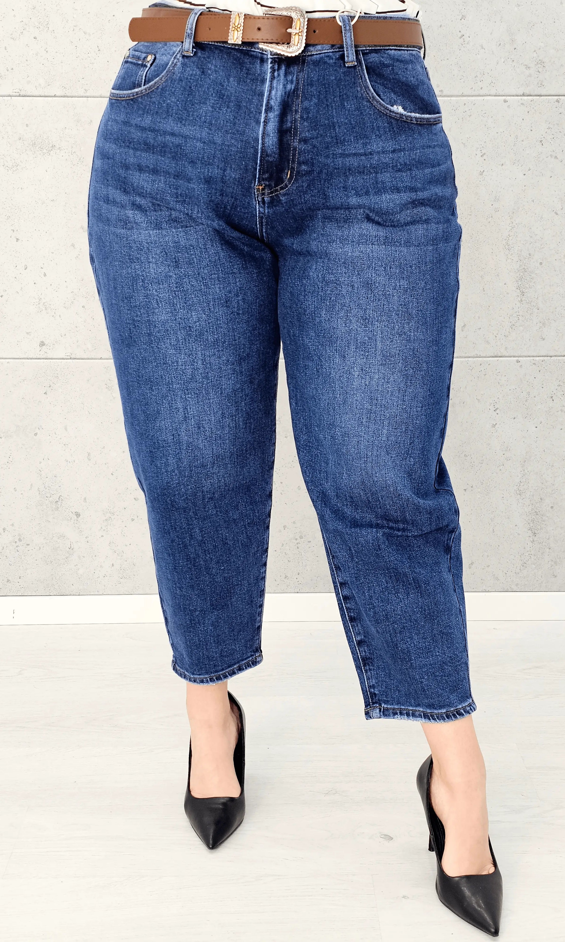 Spodnie jeansowe StylowaXL Mom Fit – klasyczne niebieskie jeansy plus size Stylowa XL