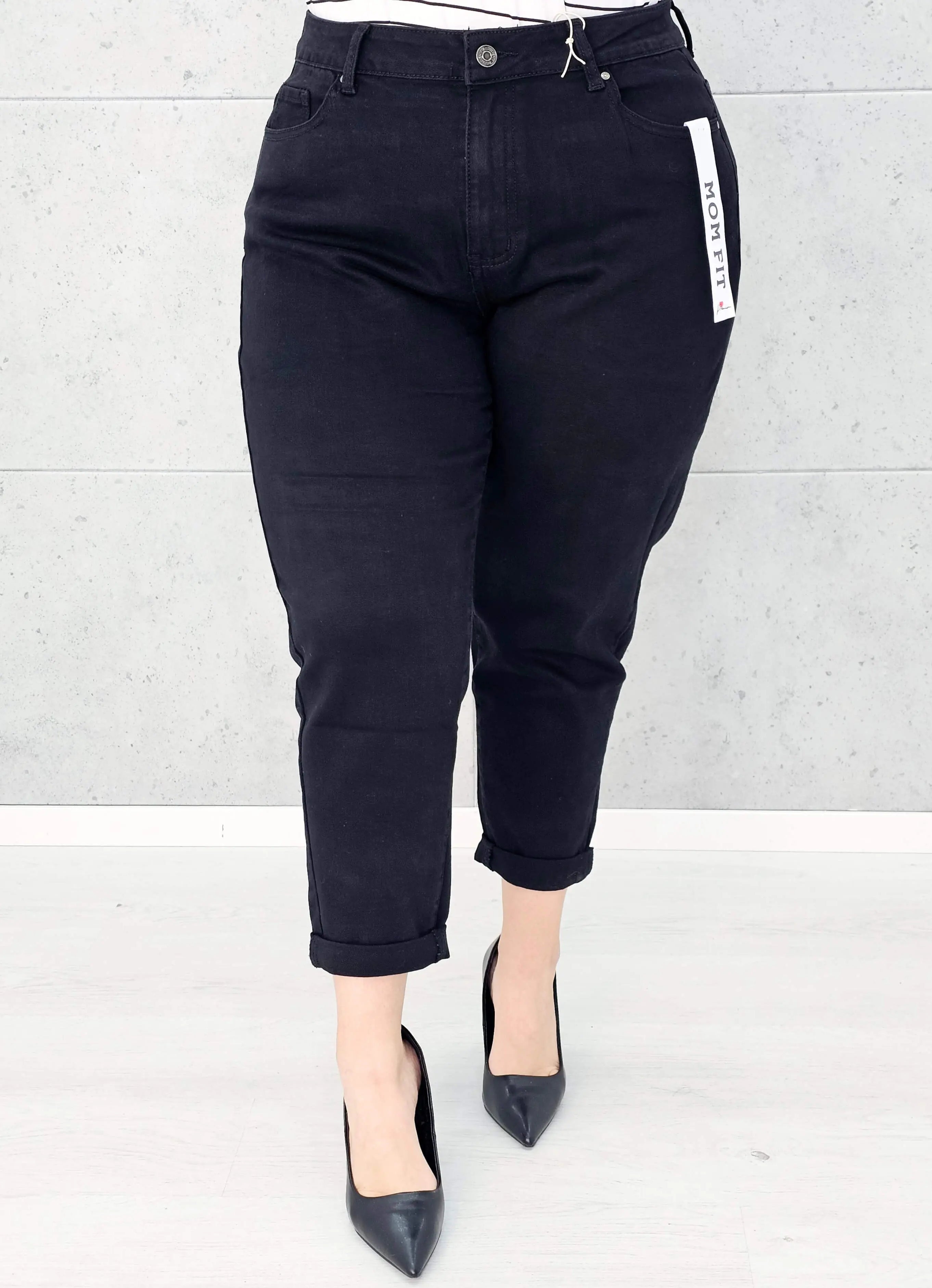 Spodnie jeansowe StylowaXL Straight Fit Black – klasyczne czarne spodnie plus size Stylowa XL