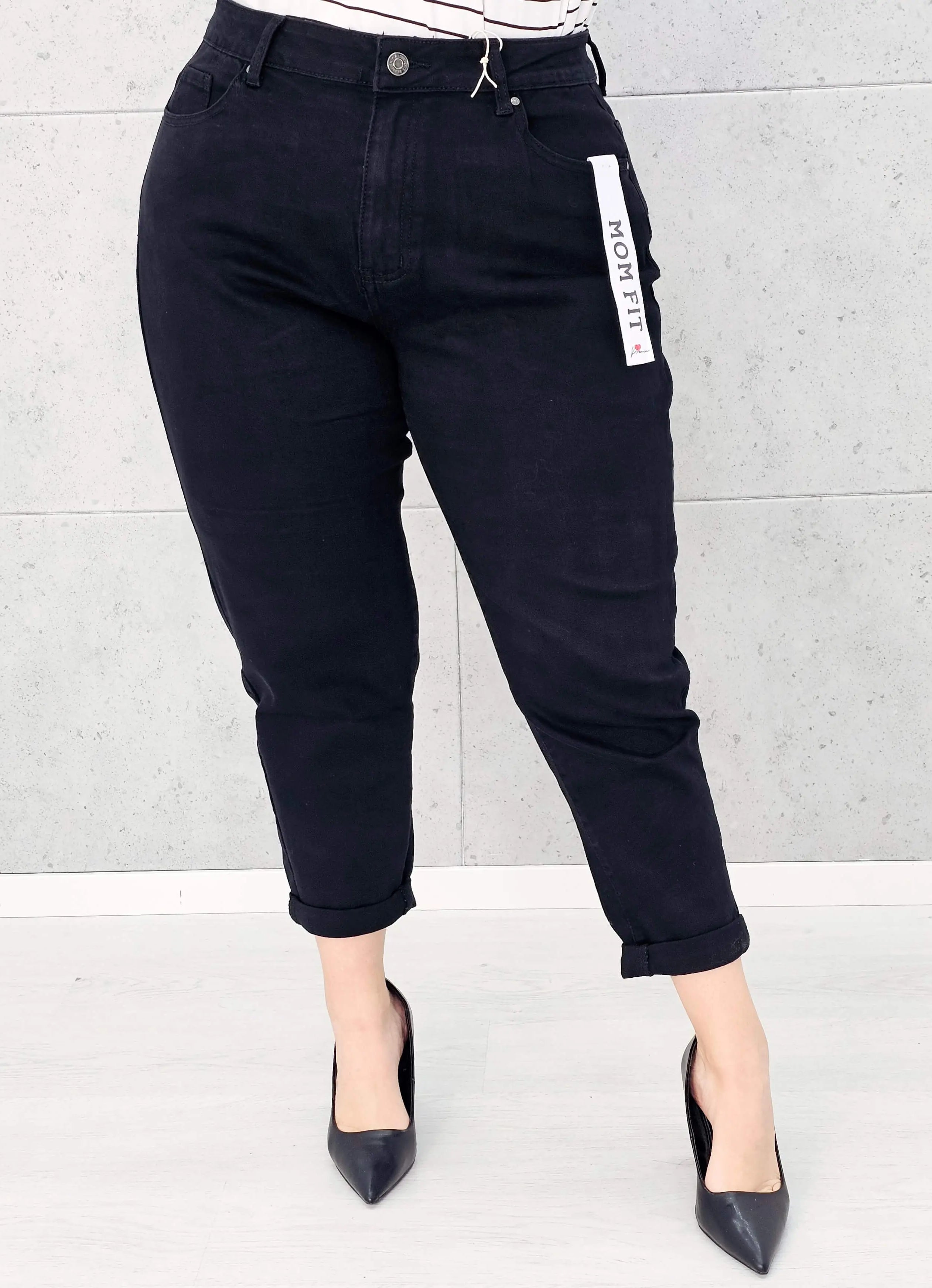 Spodnie jeansowe StylowaXL Straight Fit Black – klasyczne czarne spodnie plus size Stylowa XL