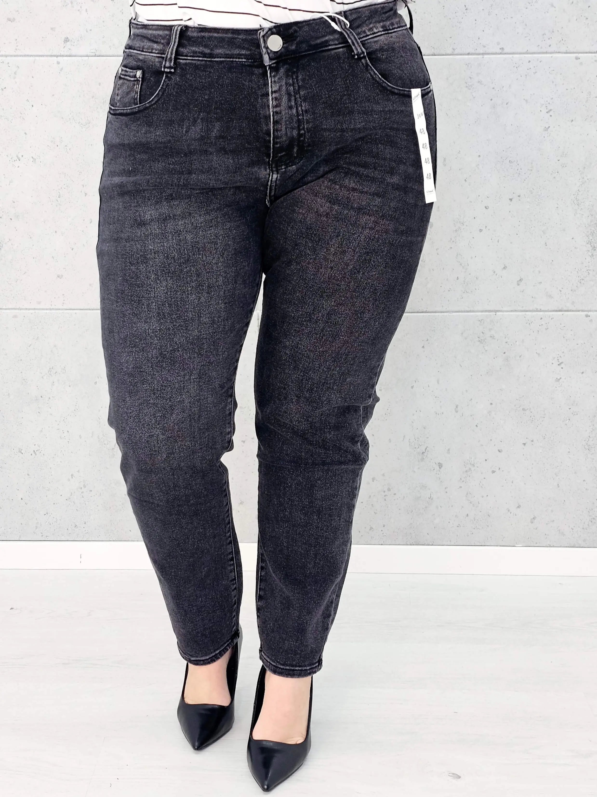 Spodnie jeansowe StylowaXL – klasyka i komfort w modzie plus size Stylowa XL