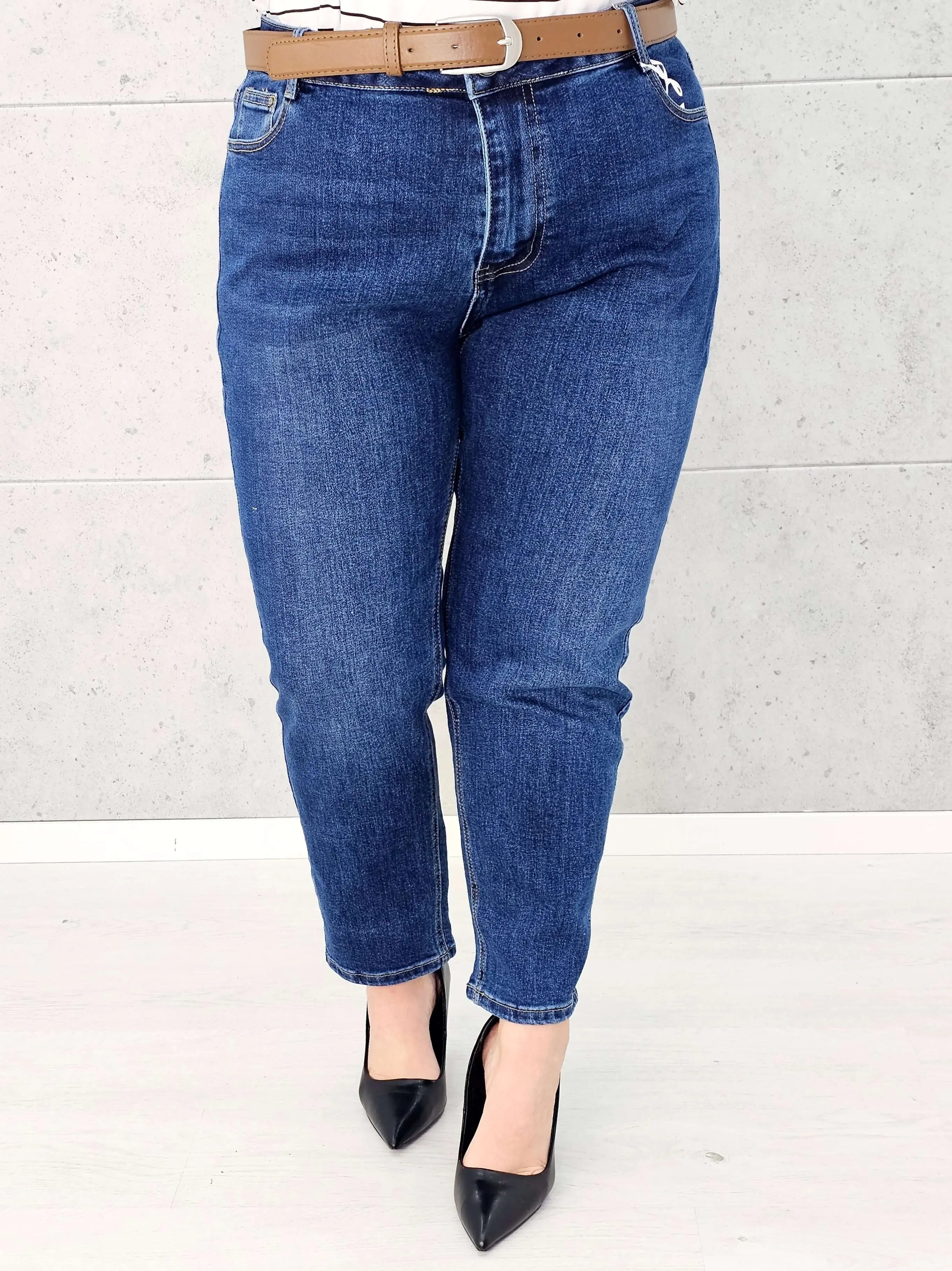 Spodnie jeansowe StylowaXL – klasyka i wygoda w modzie plus size. M.Sara. Stylowa XL