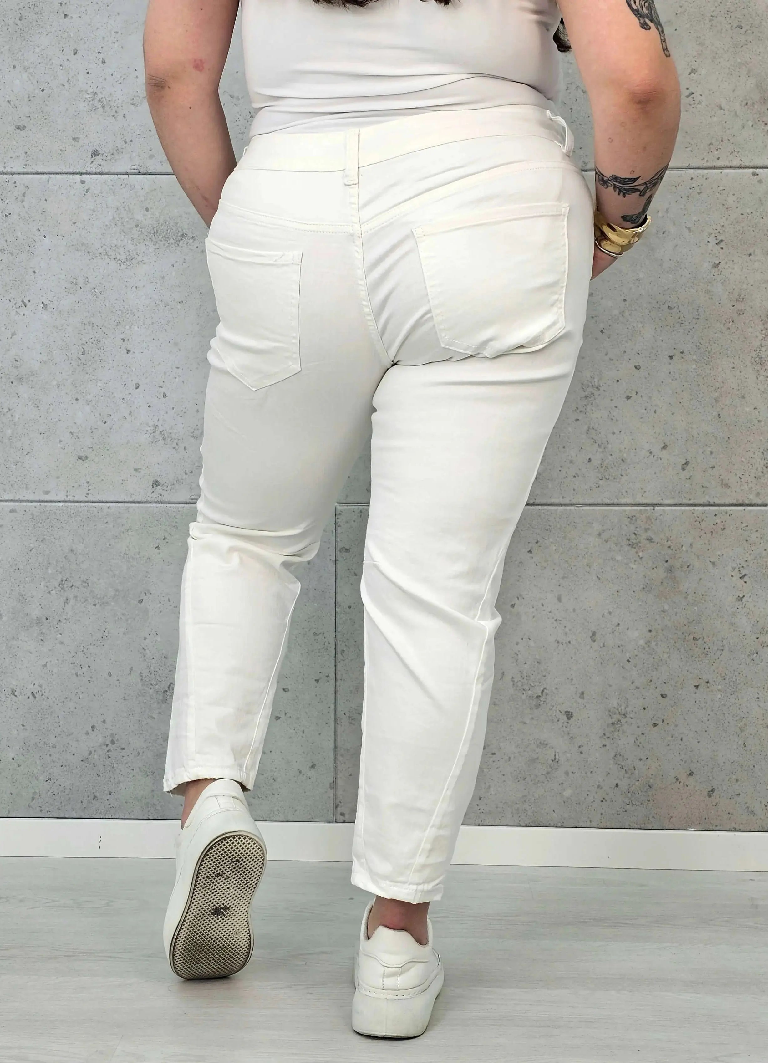 Spodnie jeansowe damskie plus size – modne, wygodne i stylowe Stylowa XL