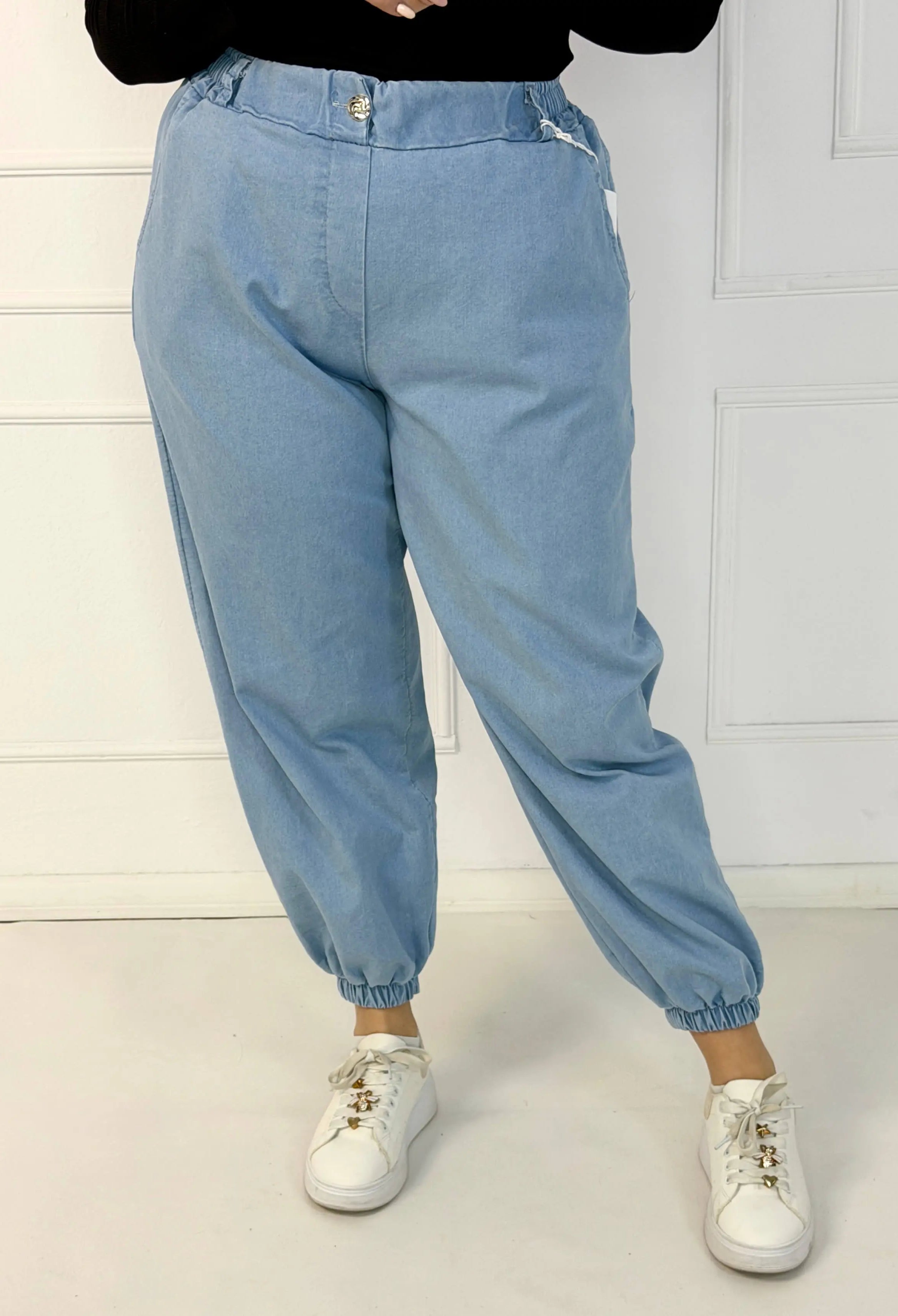 Spodnie jeansowe plus size joggery – wygoda, styl i nowoczesny luz Stylowa XL