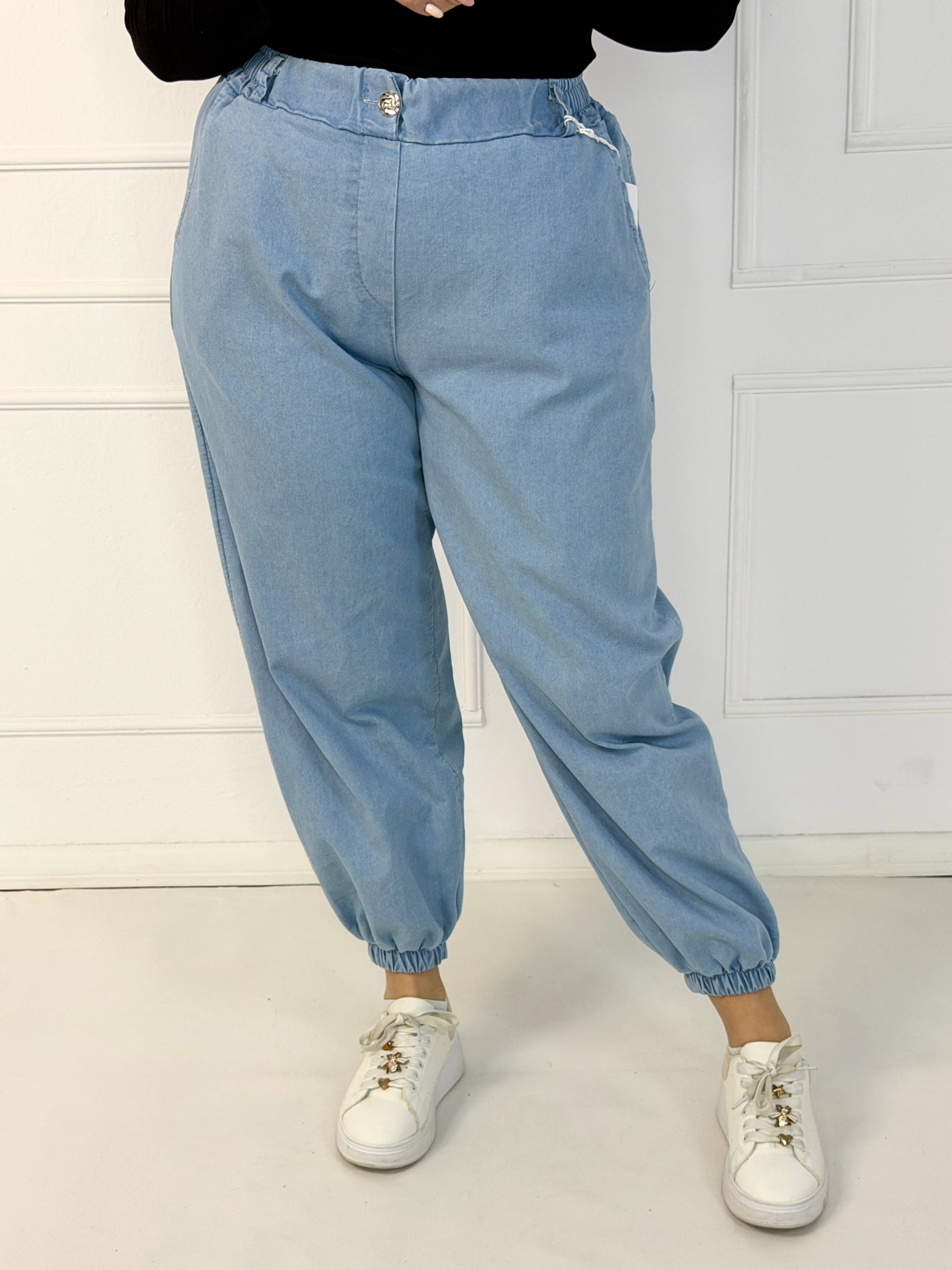 Spodnie jeansowe plus size joggery – wygoda, styl i nowoczesny luz Stylowa XL
