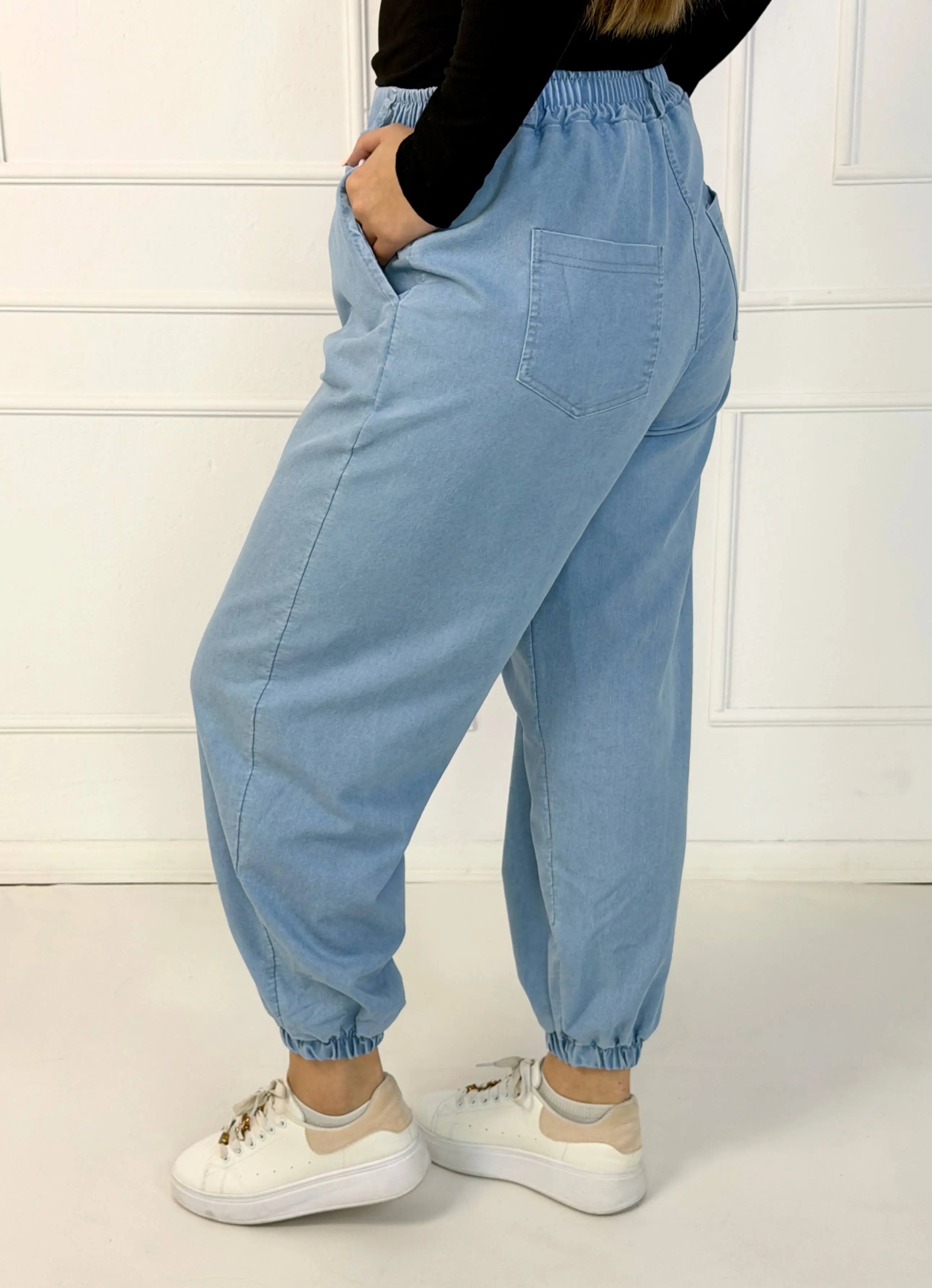 Spodnie jeansowe plus size joggery – wygoda, styl i nowoczesny luz Stylowa XL