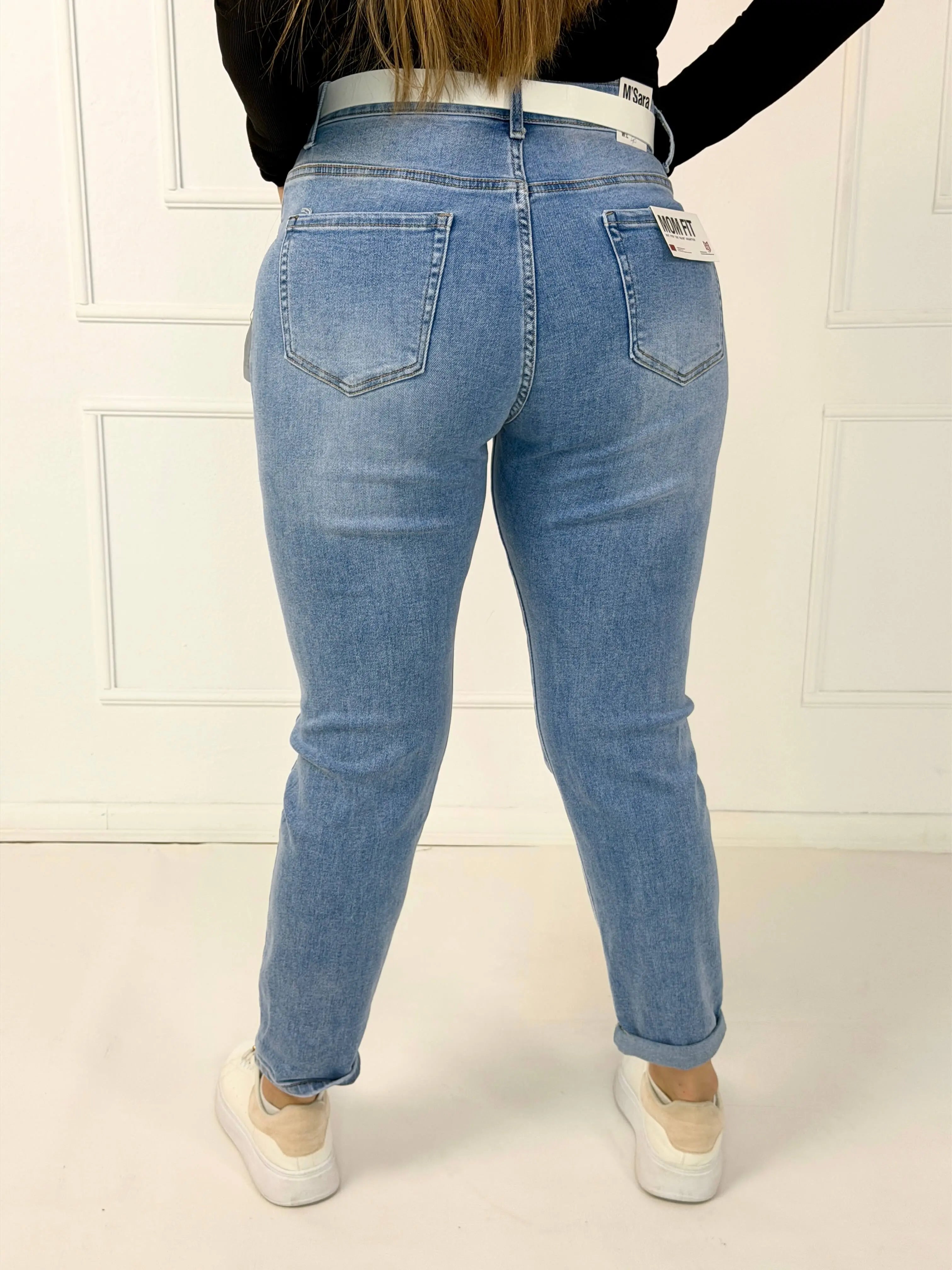 Spodnie jeansowe plus size mom fit z paskiem Stylowa XL
