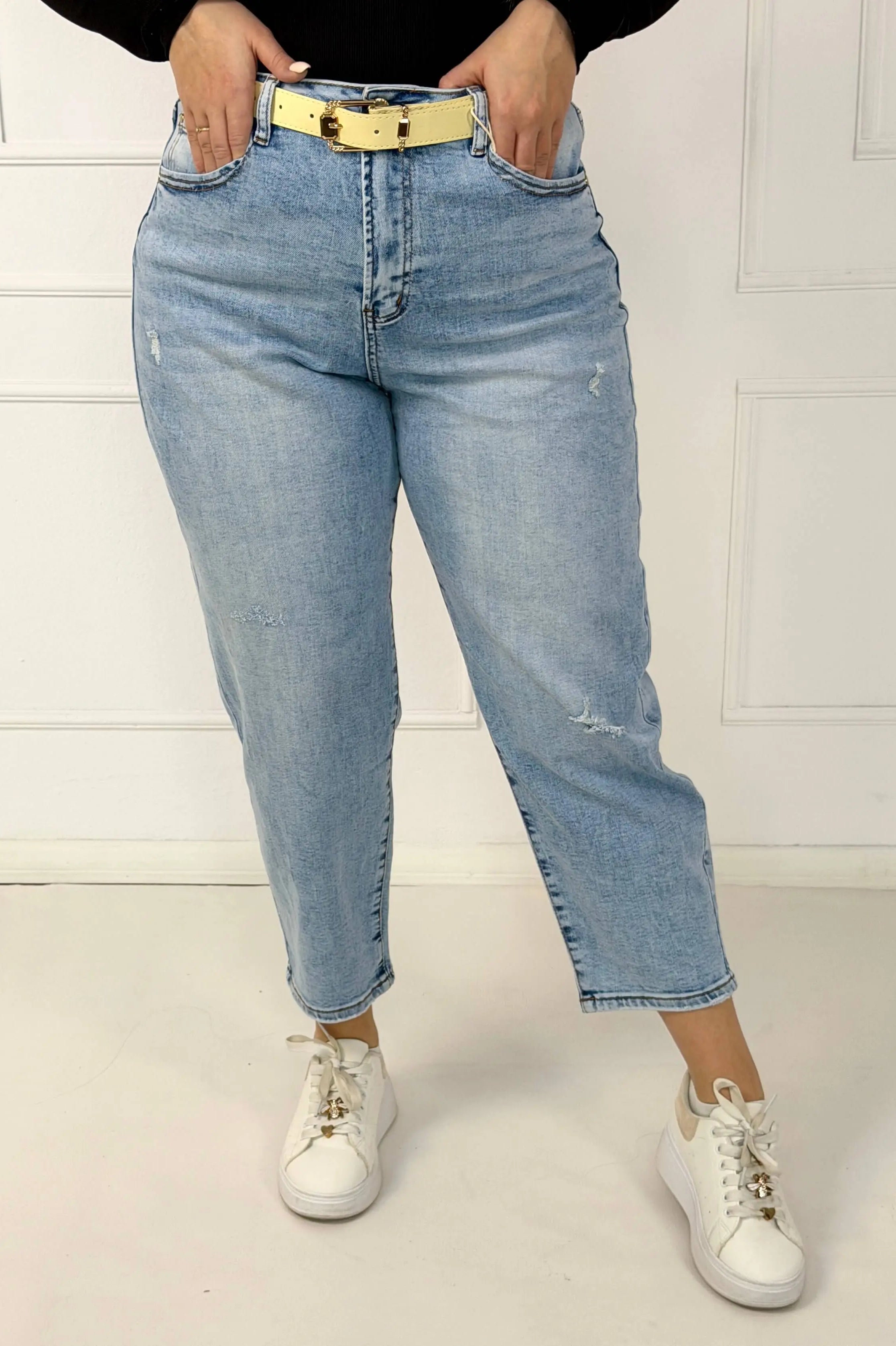 Spodnie jeansowe plus size z wysokim stanem i przetarciami M.Sara Stylowa XL