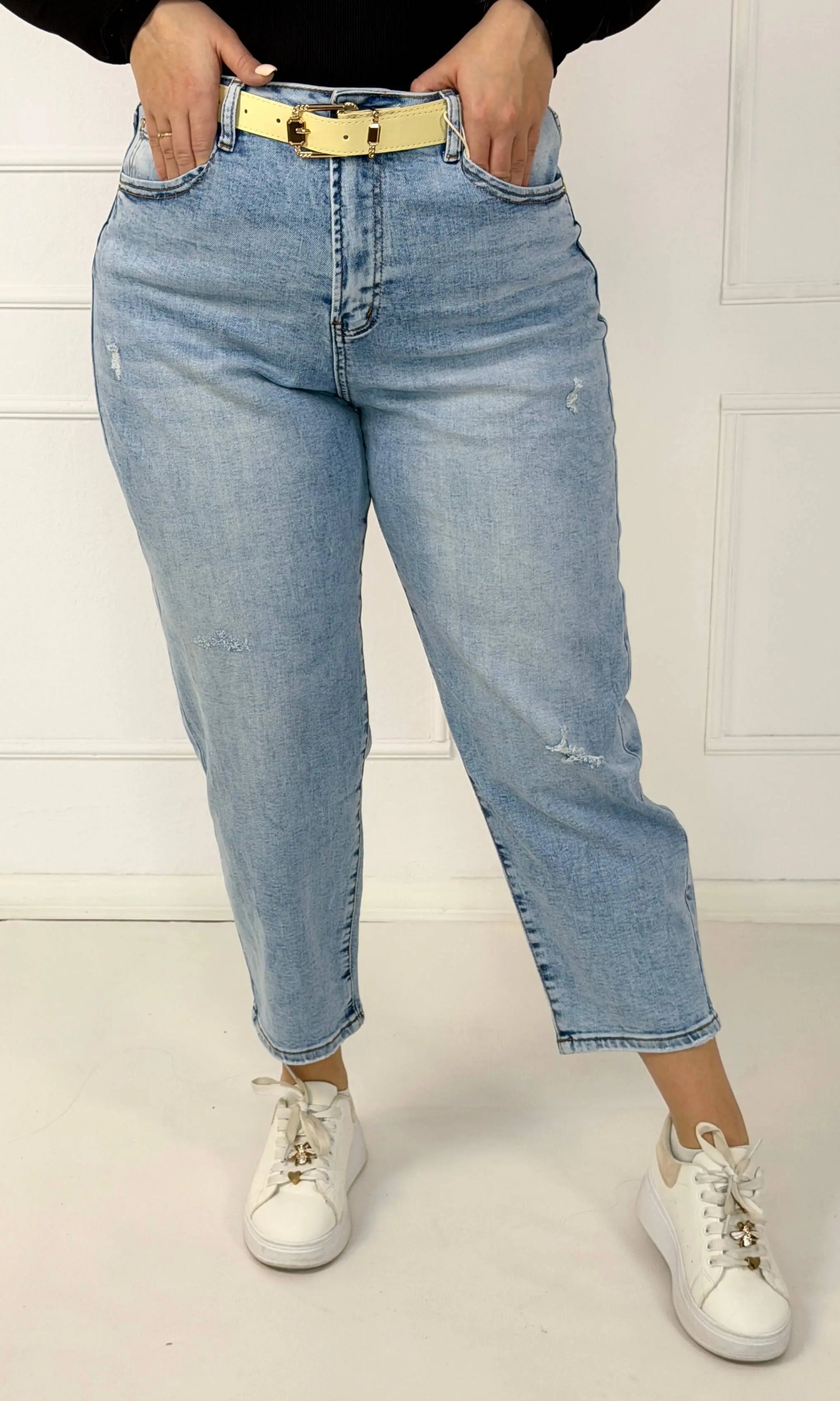 Spodnie jeansowe plus size z wysokim stanem i przetarciami M.Sara Stylowa XL
