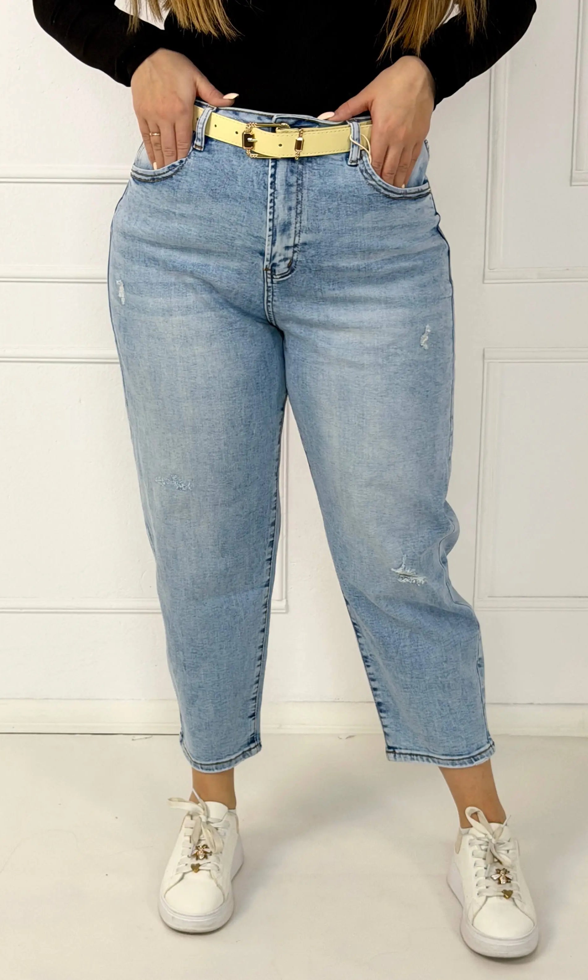 Spodnie jeansowe plus size z wysokim stanem i przetarciami M.Sara Stylowa XL