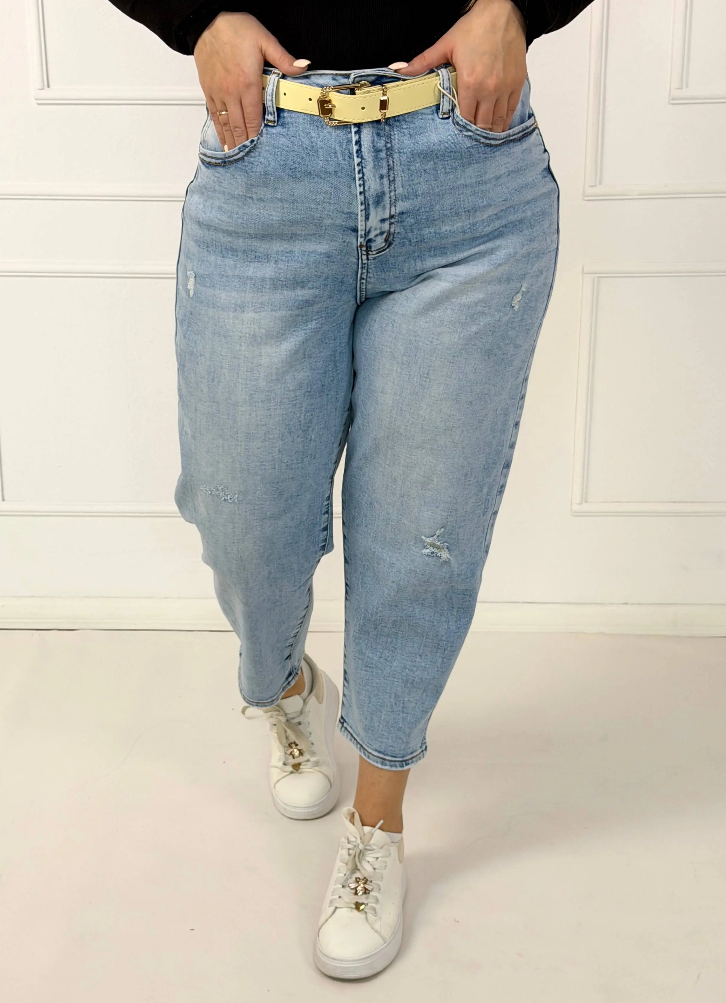 Spodnie jeansowe plus size z wysokim stanem i przetarciami M.Sara Stylowa XL