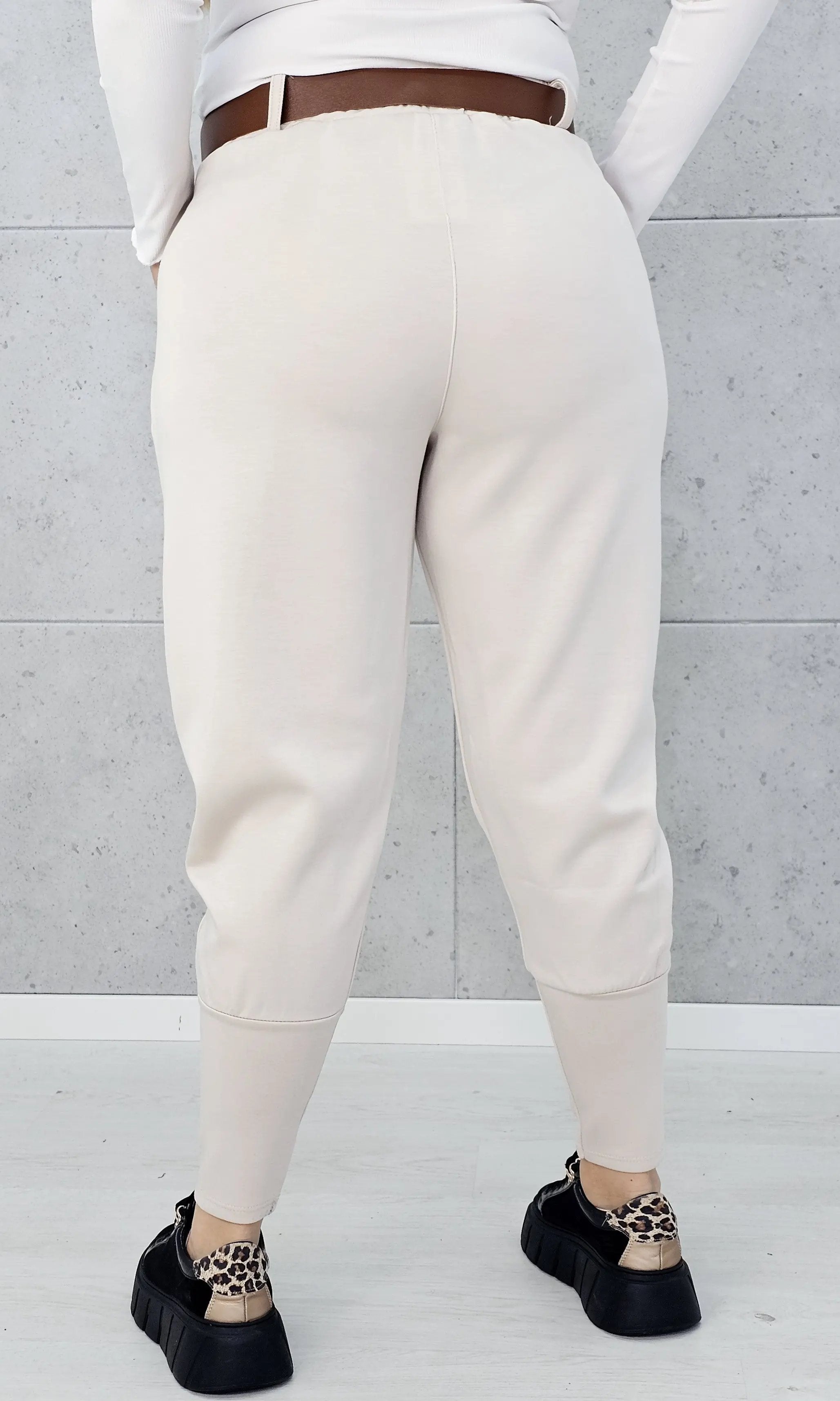 Spodnie masełkowe ze ściągaczem Stylowa XL