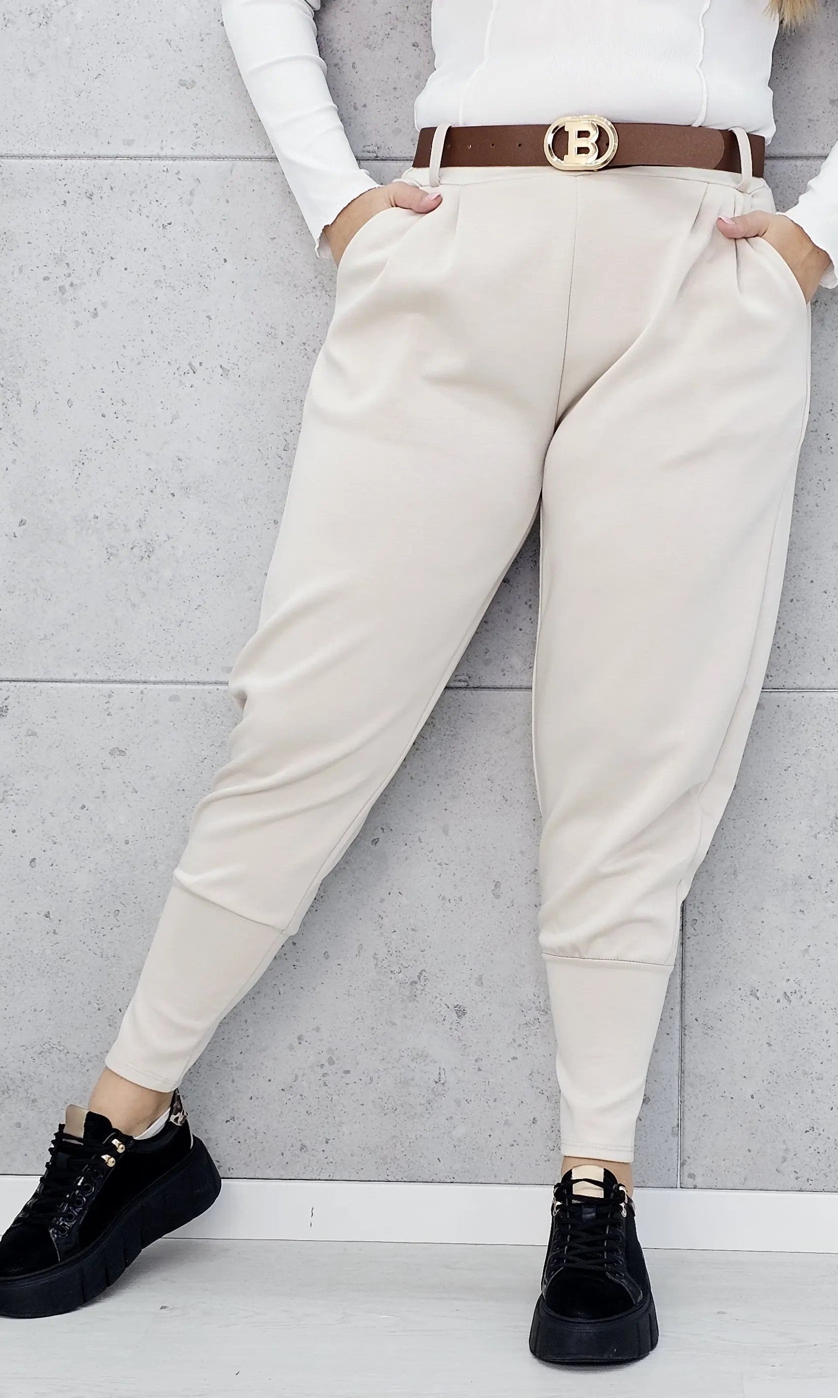 Spodnie masełkowe ze ściągaczem Stylowa XL