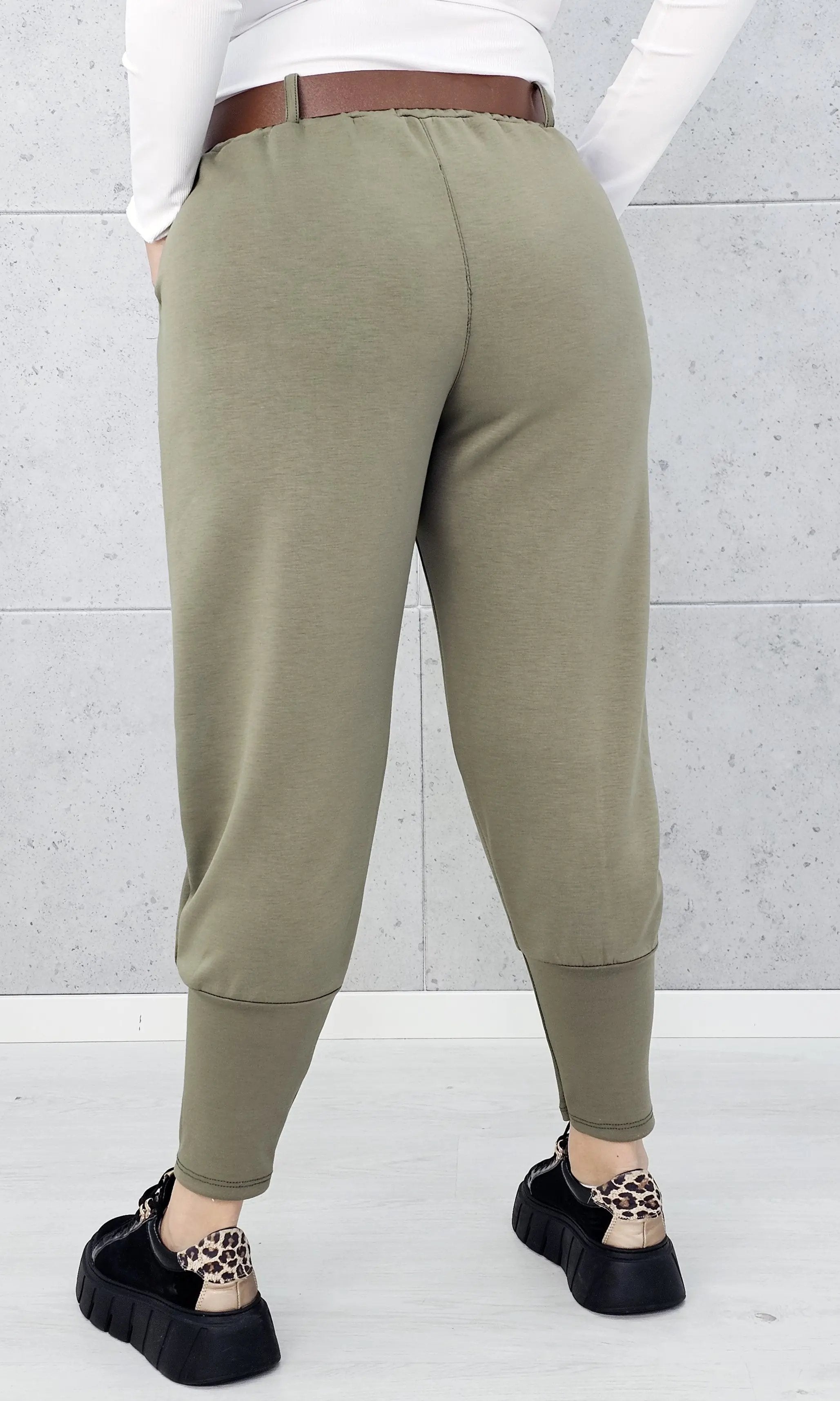 Spodnie masełkowe ze ściągaczem Stylowa XL