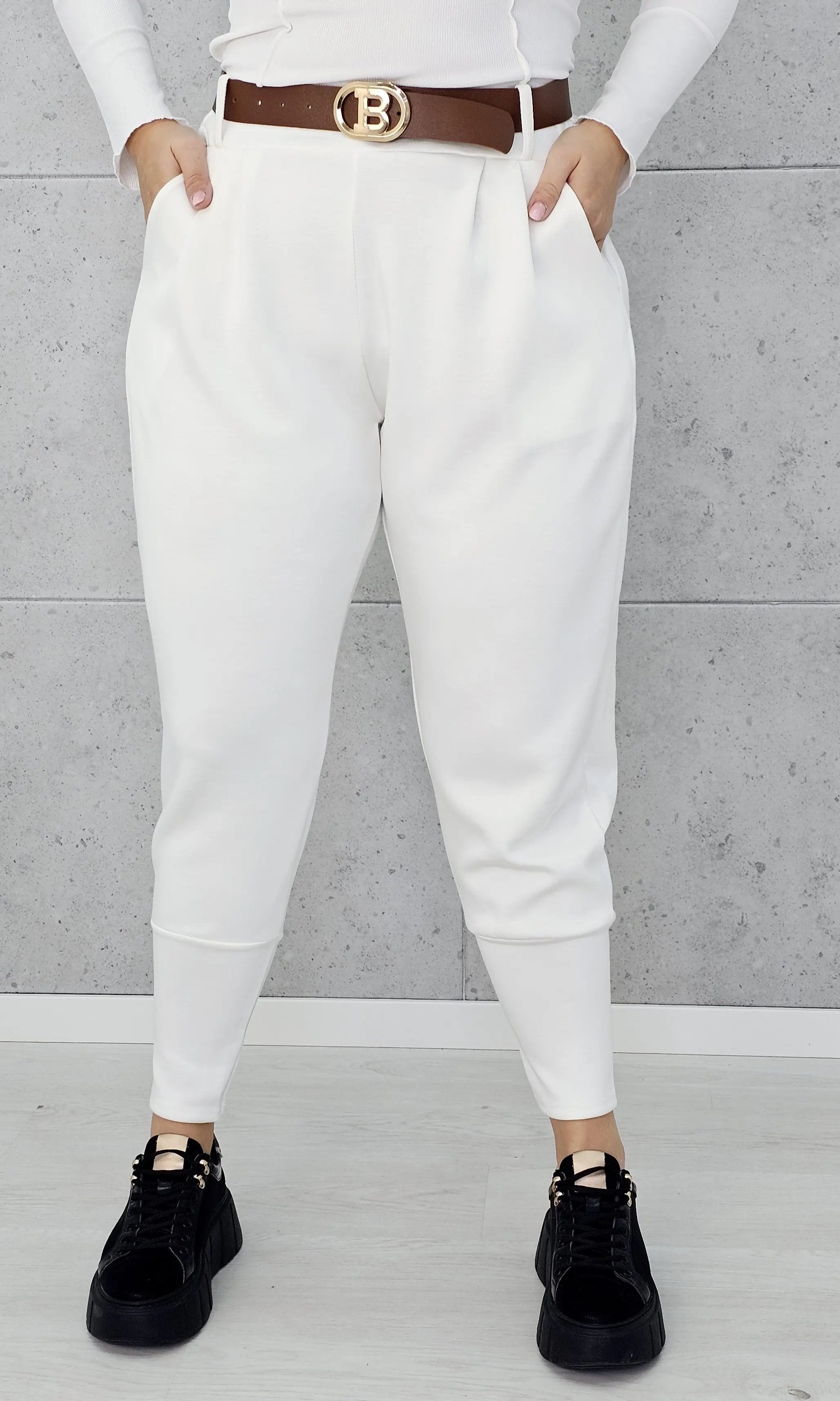 Spodnie masełkowe ze ściągaczem Stylowa XL