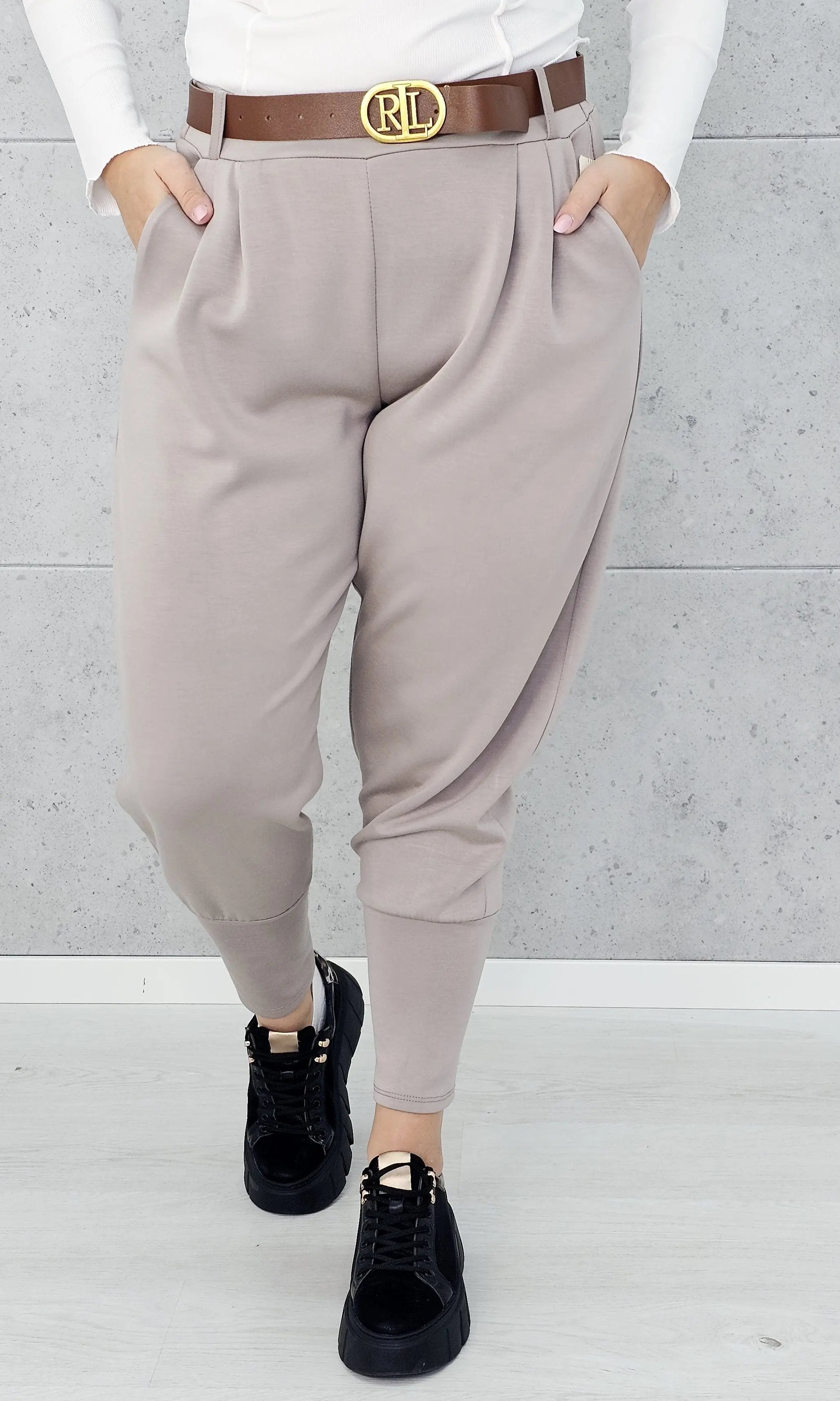 Spodnie masełkowe ze ściągaczem Stylowa XL