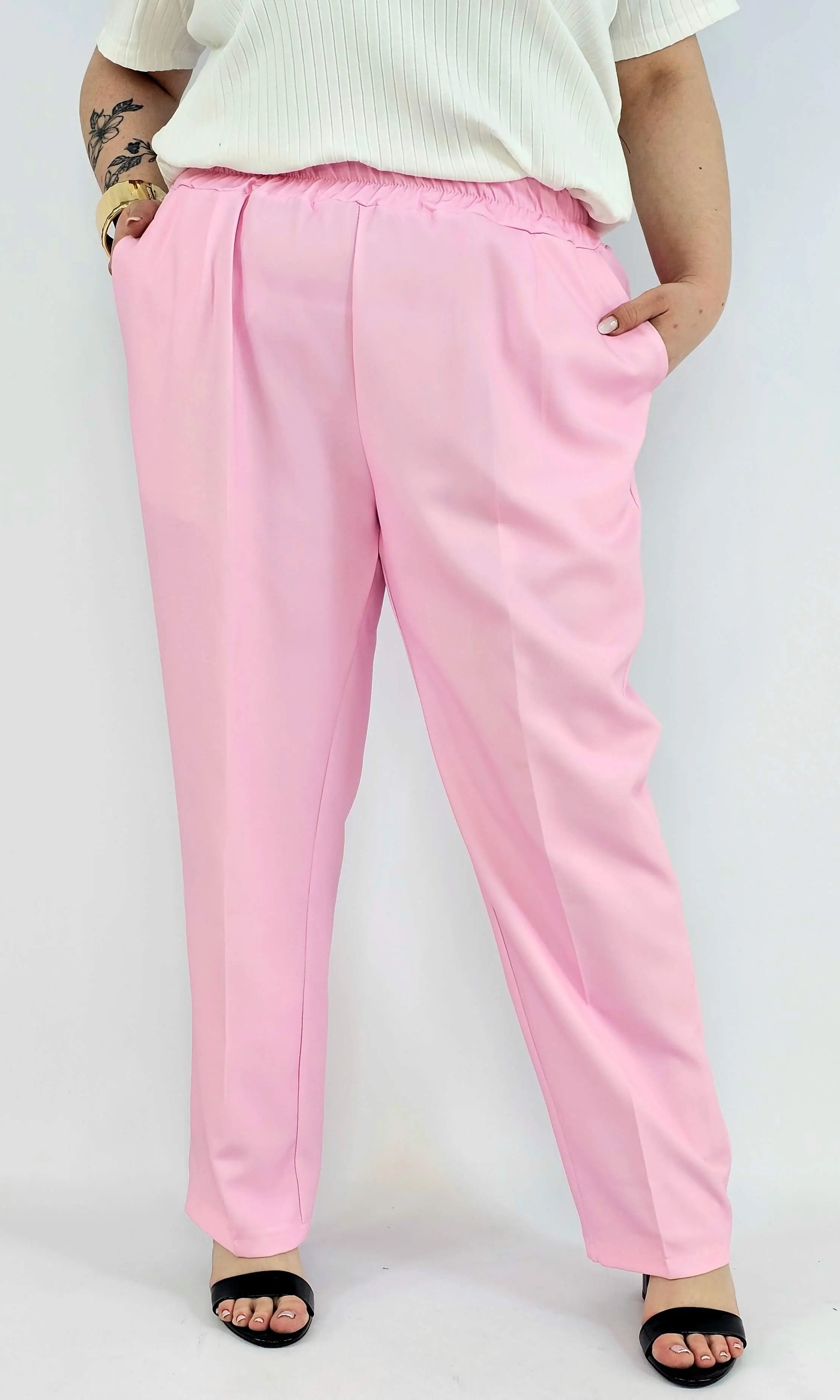 Spodnie plus size – wygodne, stylowe i idealne na każdą okazję Stylowa XL