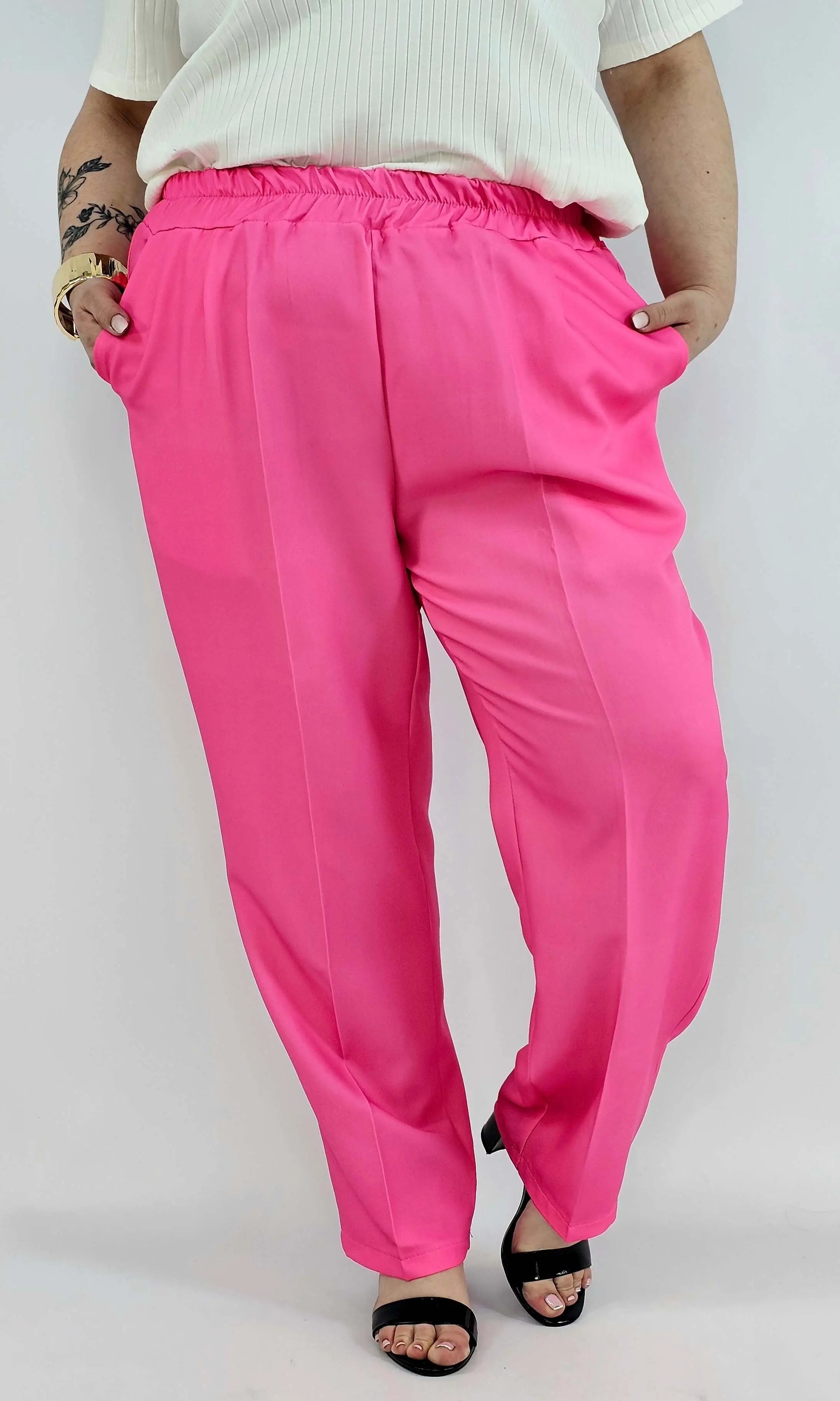 Spodnie plus size – wygodne, stylowe i idealne na każdą okazję Stylowa XL