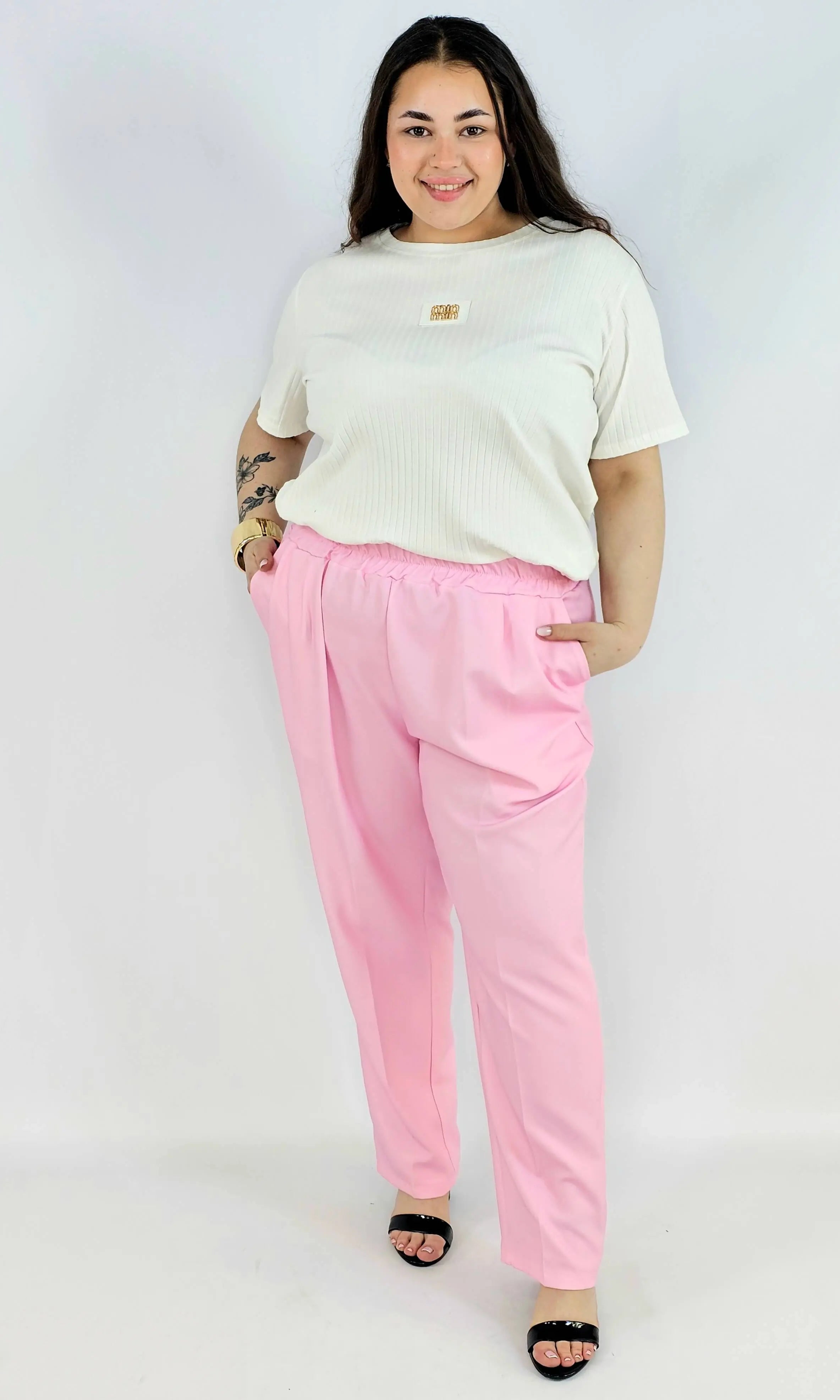 Spodnie plus size – wygodne, stylowe i idealne na każdą okazję Stylowa XL