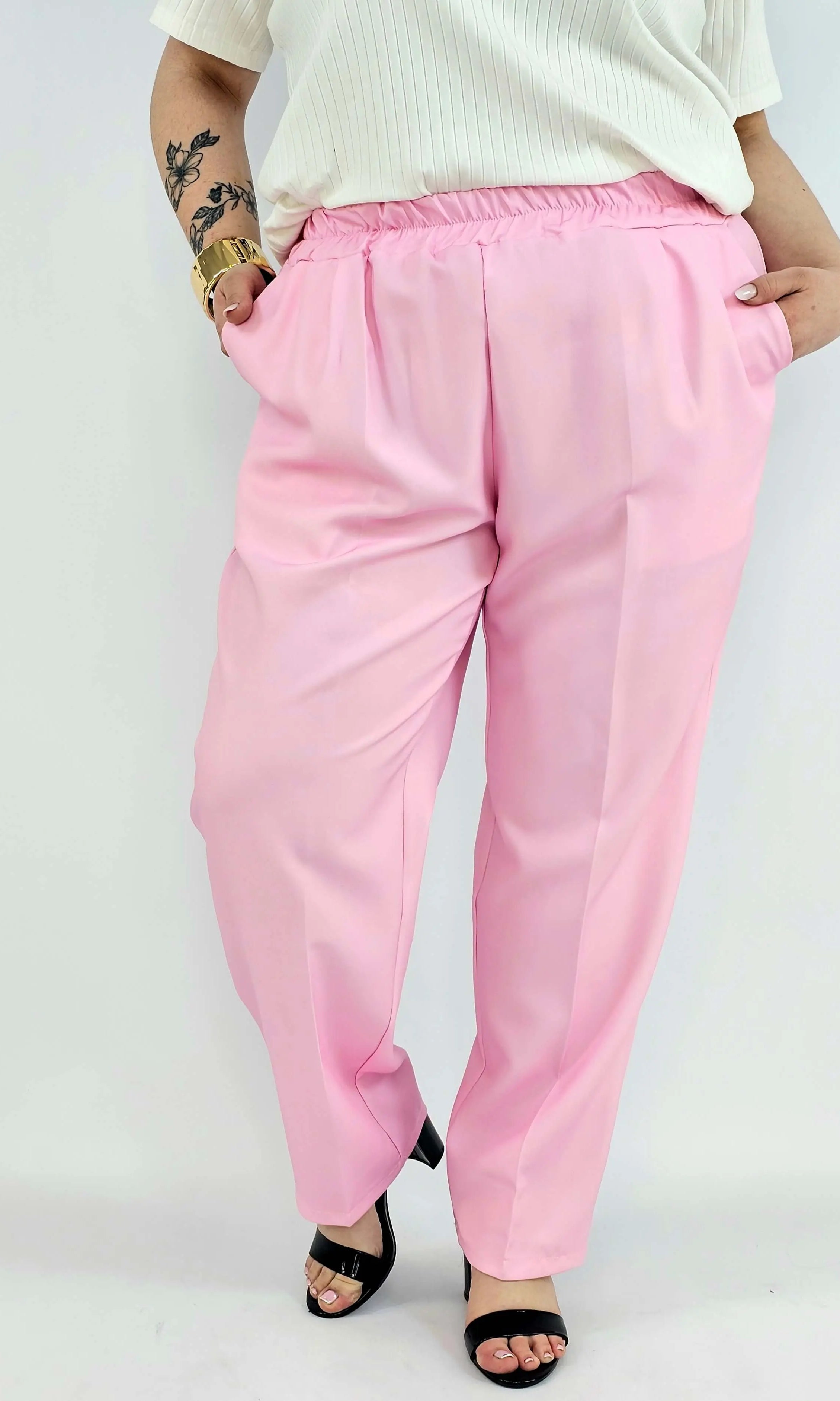 Spodnie plus size – wygodne, stylowe i idealne na każdą okazję Stylowa XL