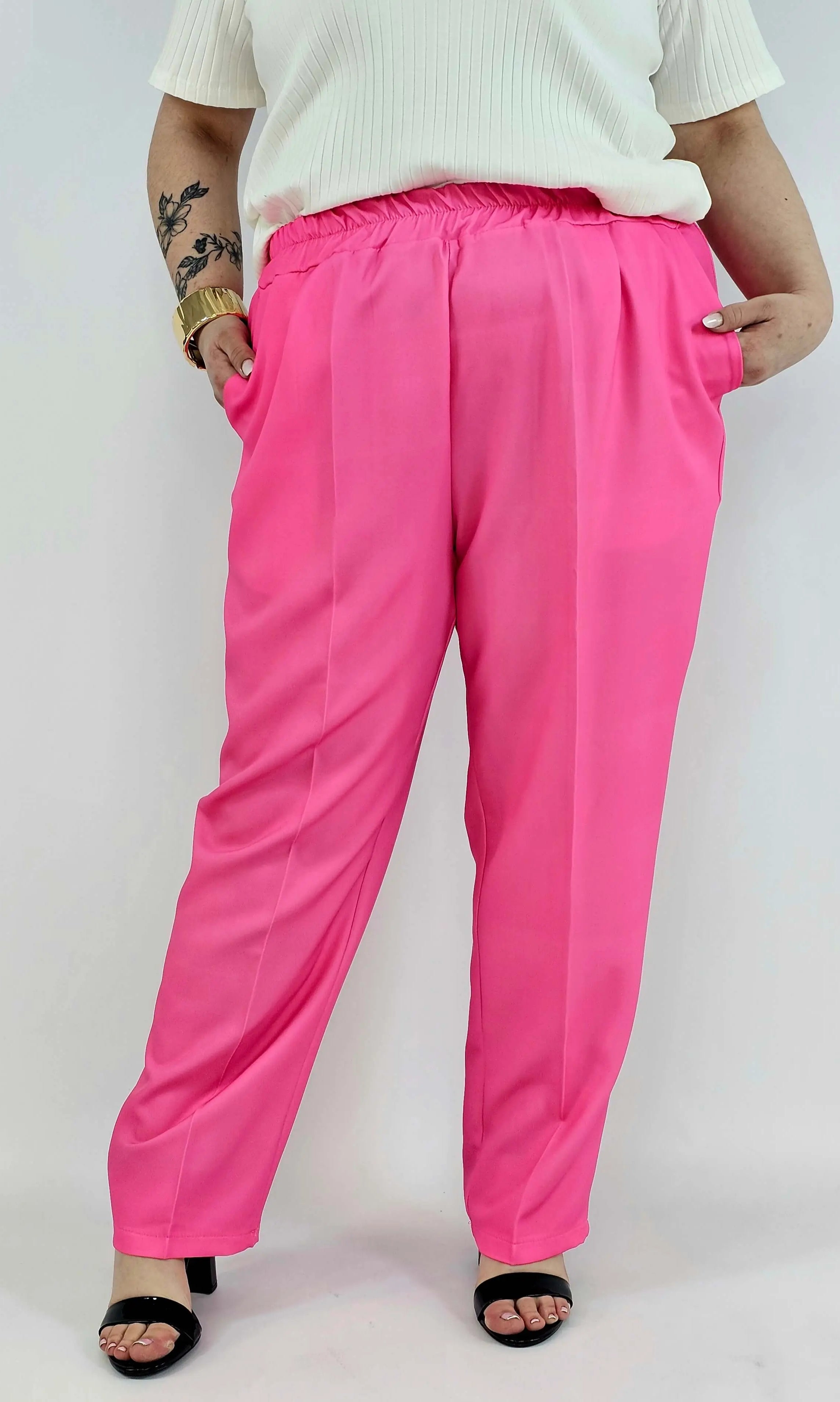 Spodnie plus size – wygodne, stylowe i idealne na każdą okazję Stylowa XL