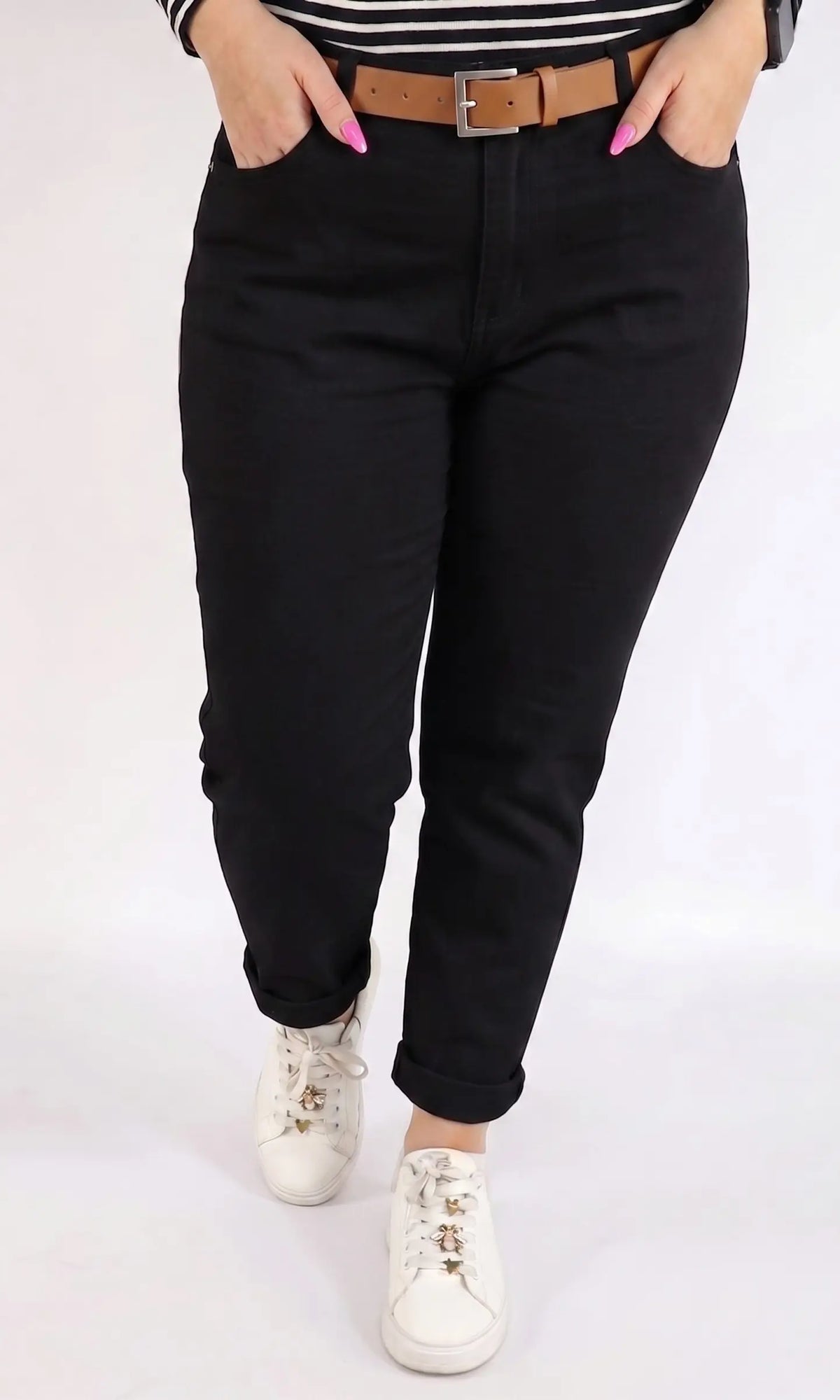 Spodnie plus size czarne damskie klasyczne – wygodne spodnie XXL z wysokim komfortem noszenia Stylowa XL