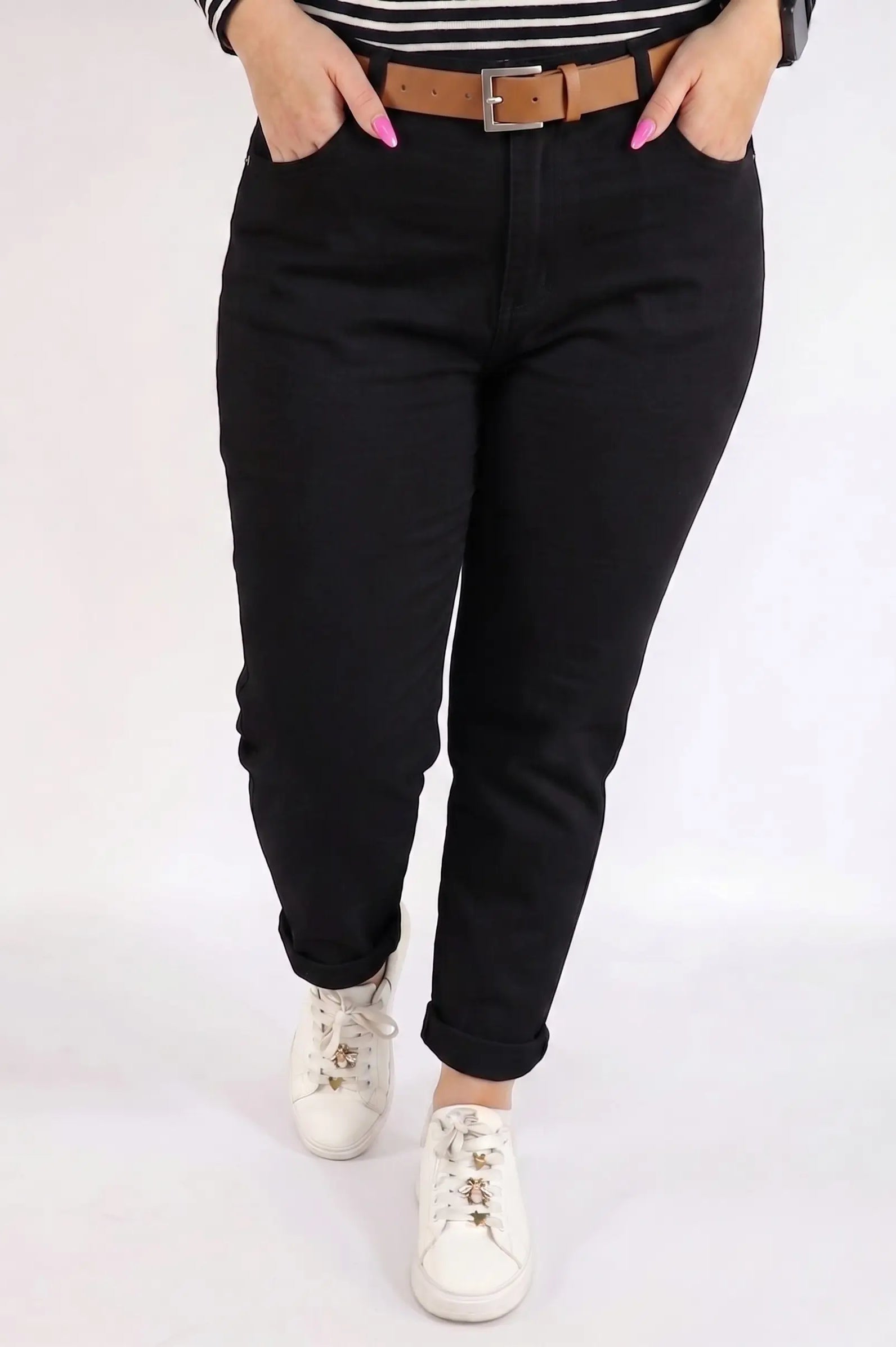 Spodnie plus size czarne damskie klasyczne – wygodne spodnie XXL z wysokim komfortem noszenia Stylowa XL