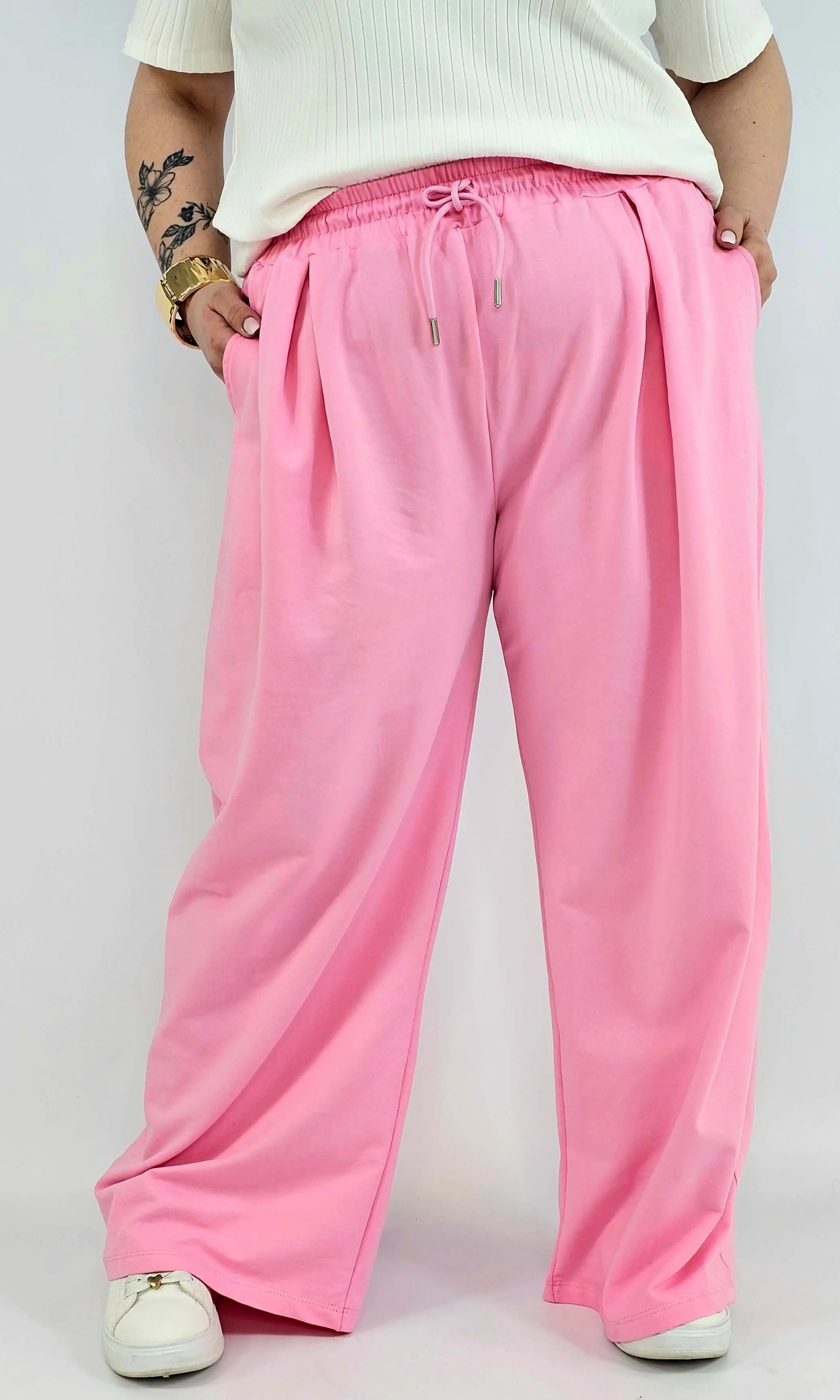 Spodnie plus size szerokie – wygodne spodnie XXL z gumką w pasie Stylowa XL