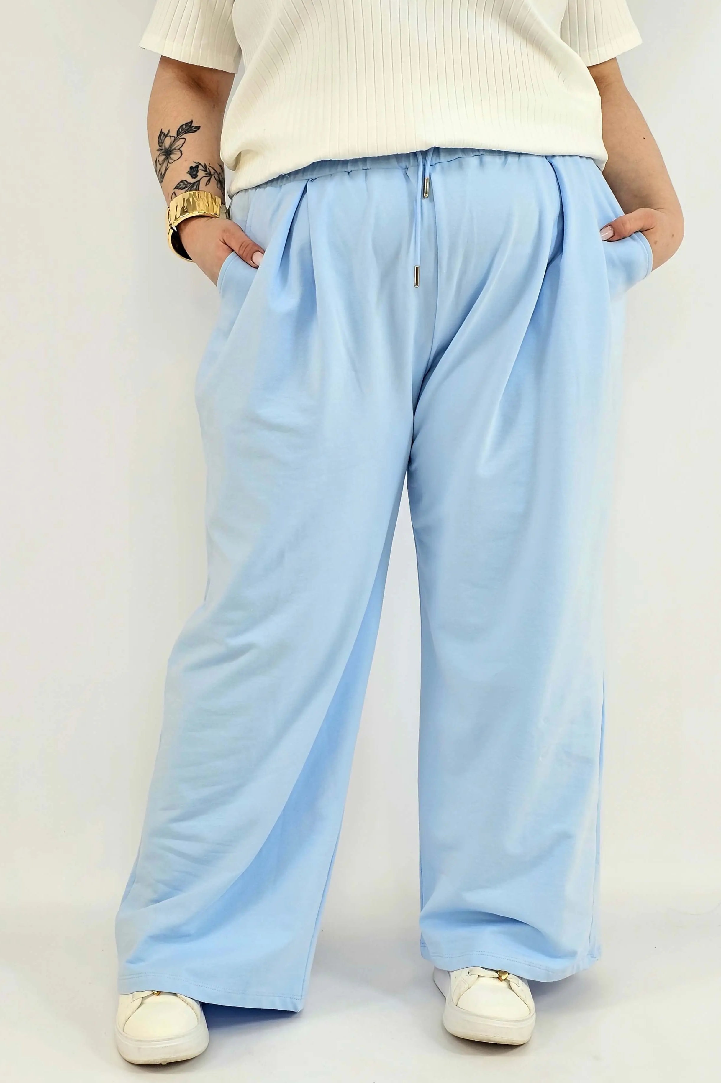 Spodnie plus size szerokie – wygodne spodnie XXL z gumką w pasie Stylowa XL