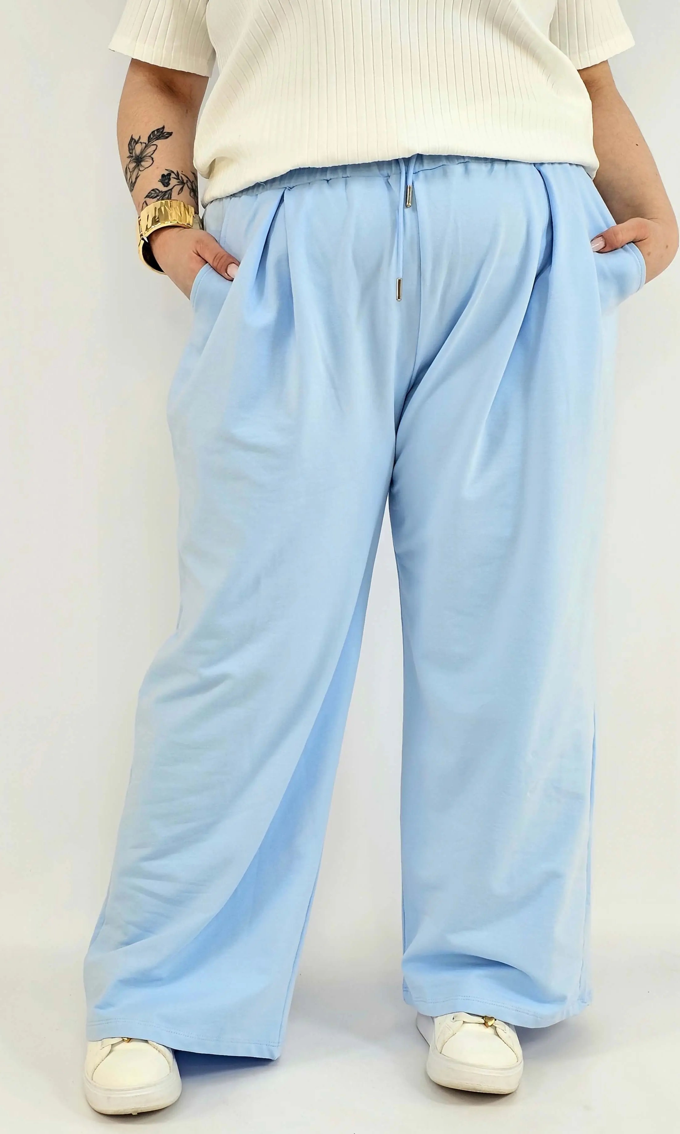 Spodnie plus size szerokie – wygodne spodnie XXL z gumką w pasie Stylowa XL