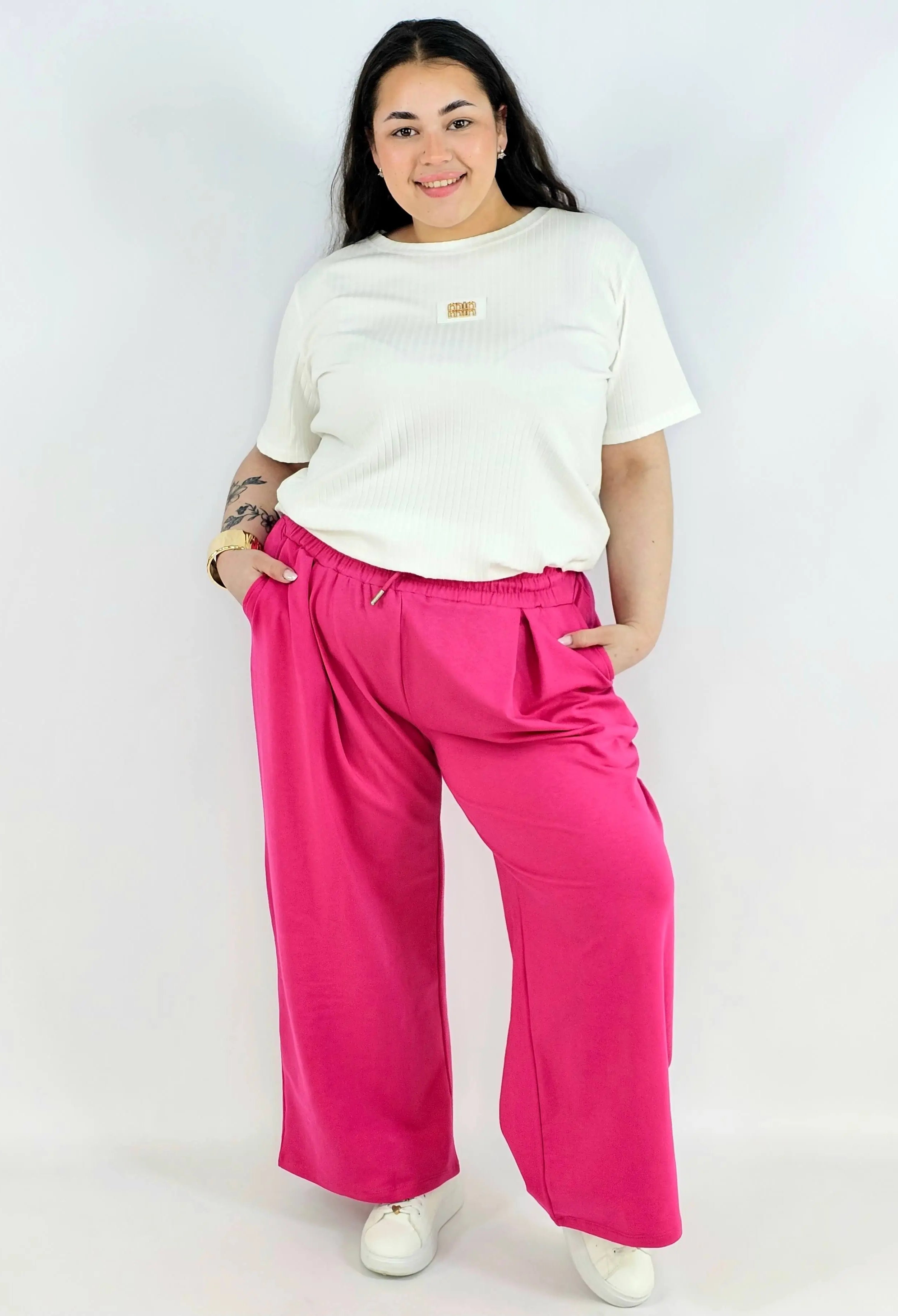 Spodnie plus size szerokie – wygodne spodnie XXL z gumką w pasie Stylowa XL