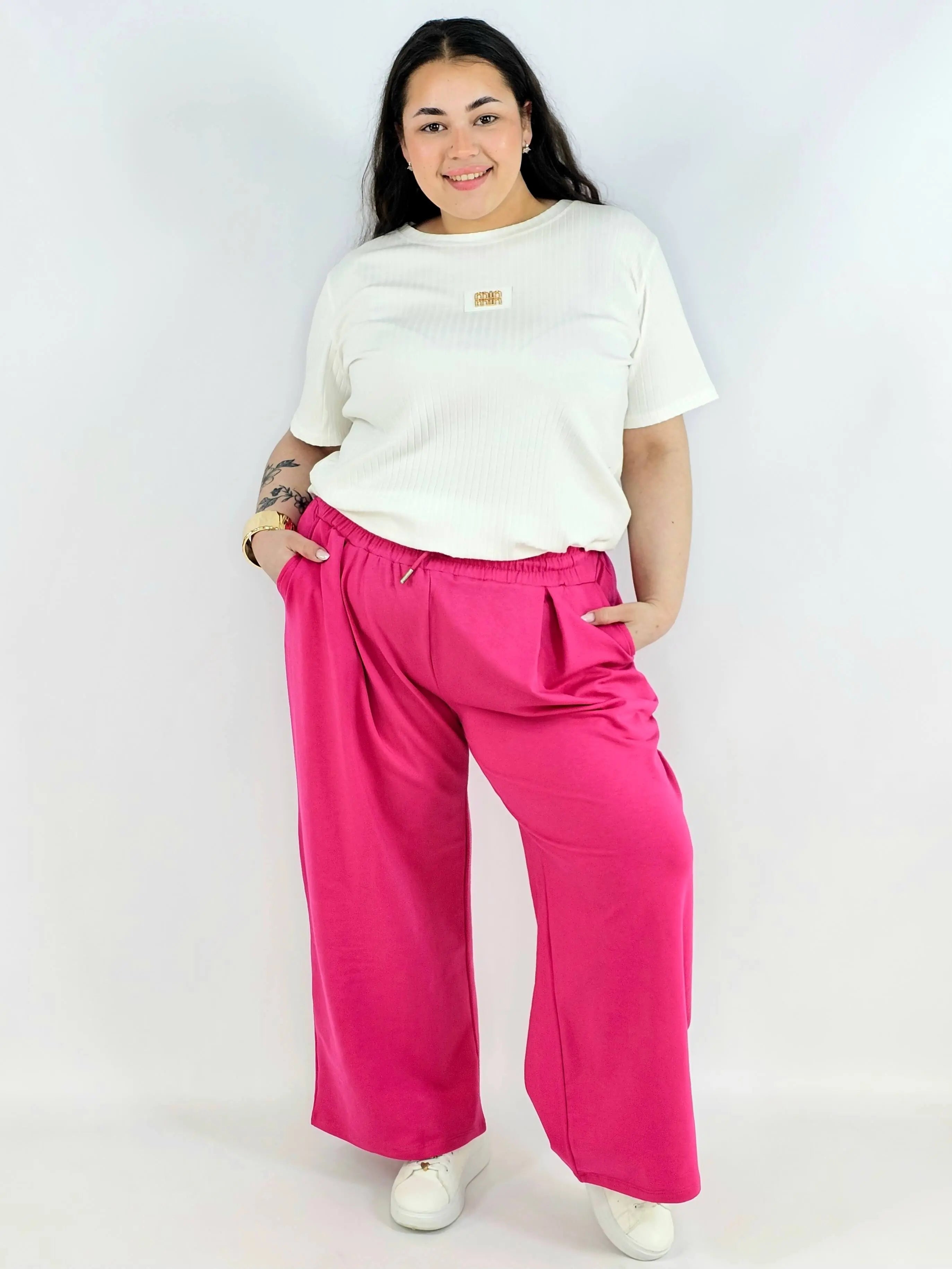 Spodnie plus size szerokie – wygodne spodnie XXL z gumką w pasie Stylowa XL