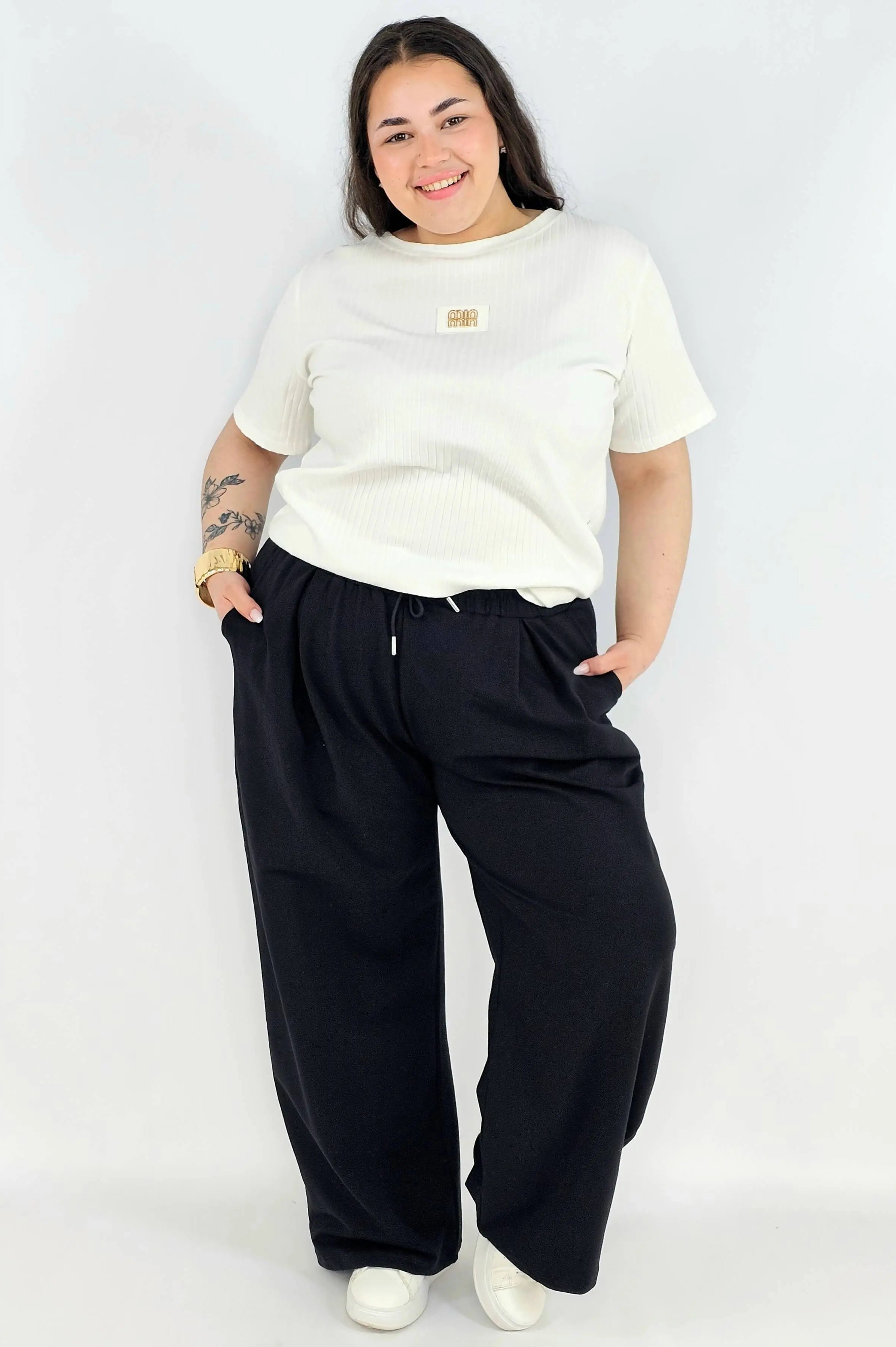 Spodnie plus size szerokie – wygodne spodnie XXL z gumką w pasie Stylowa XL