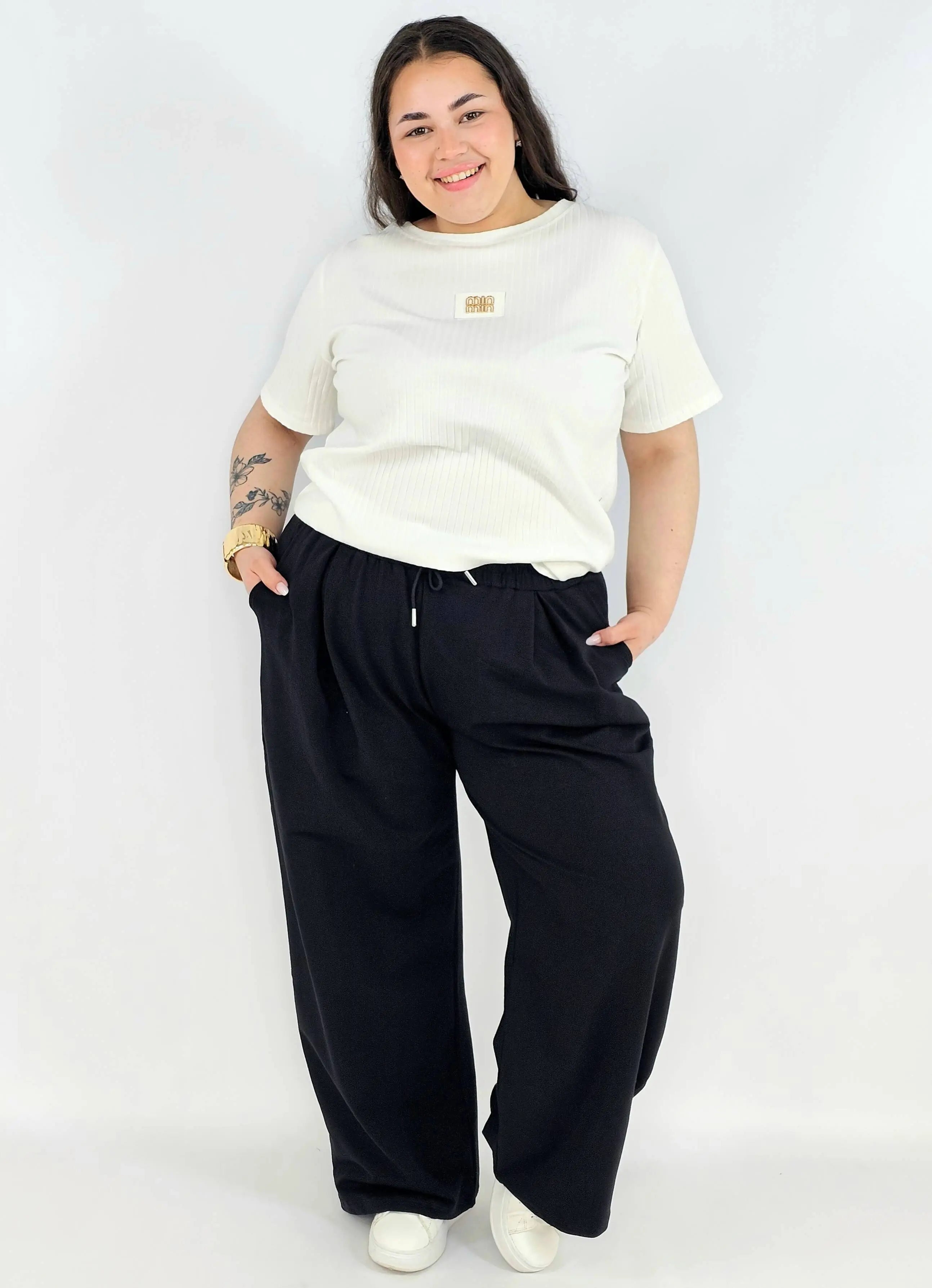 Spodnie plus size szerokie – wygodne spodnie XXL z gumką w pasie Stylowa XL