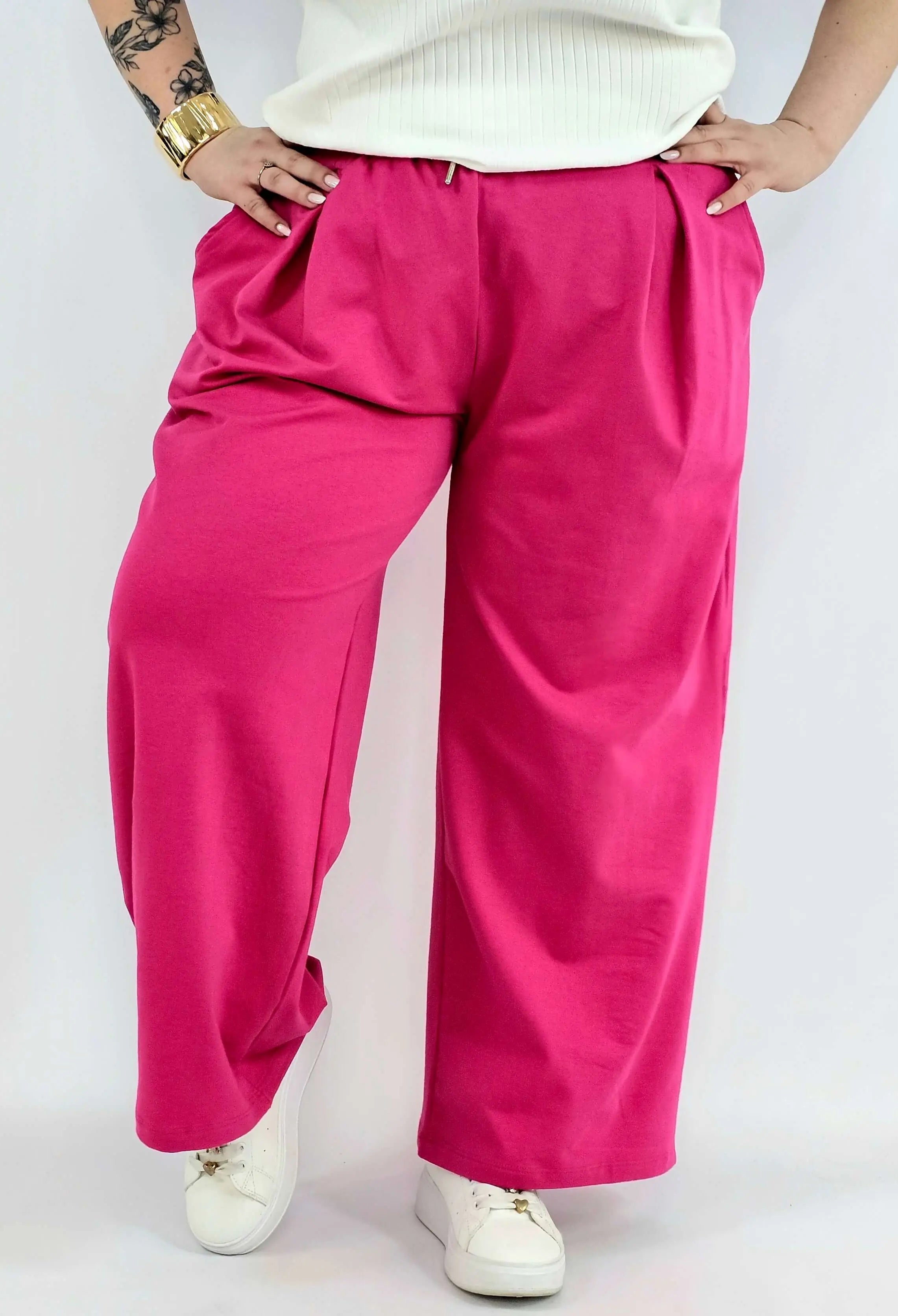 Spodnie plus size szerokie – wygodne spodnie XXL z gumką w pasie Stylowa XL