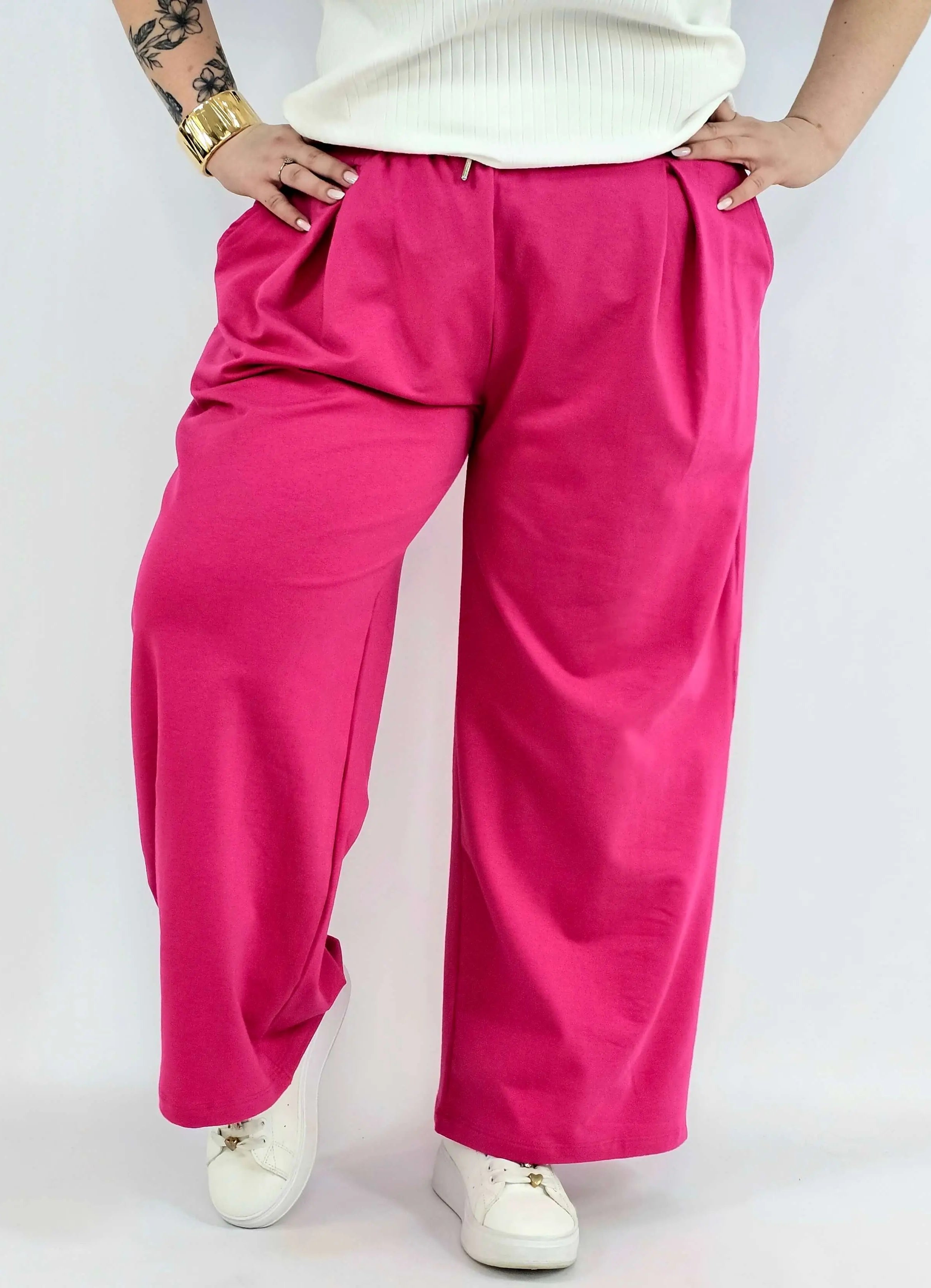 Spodnie plus size szerokie – wygodne spodnie XXL z gumką w pasie Stylowa XL