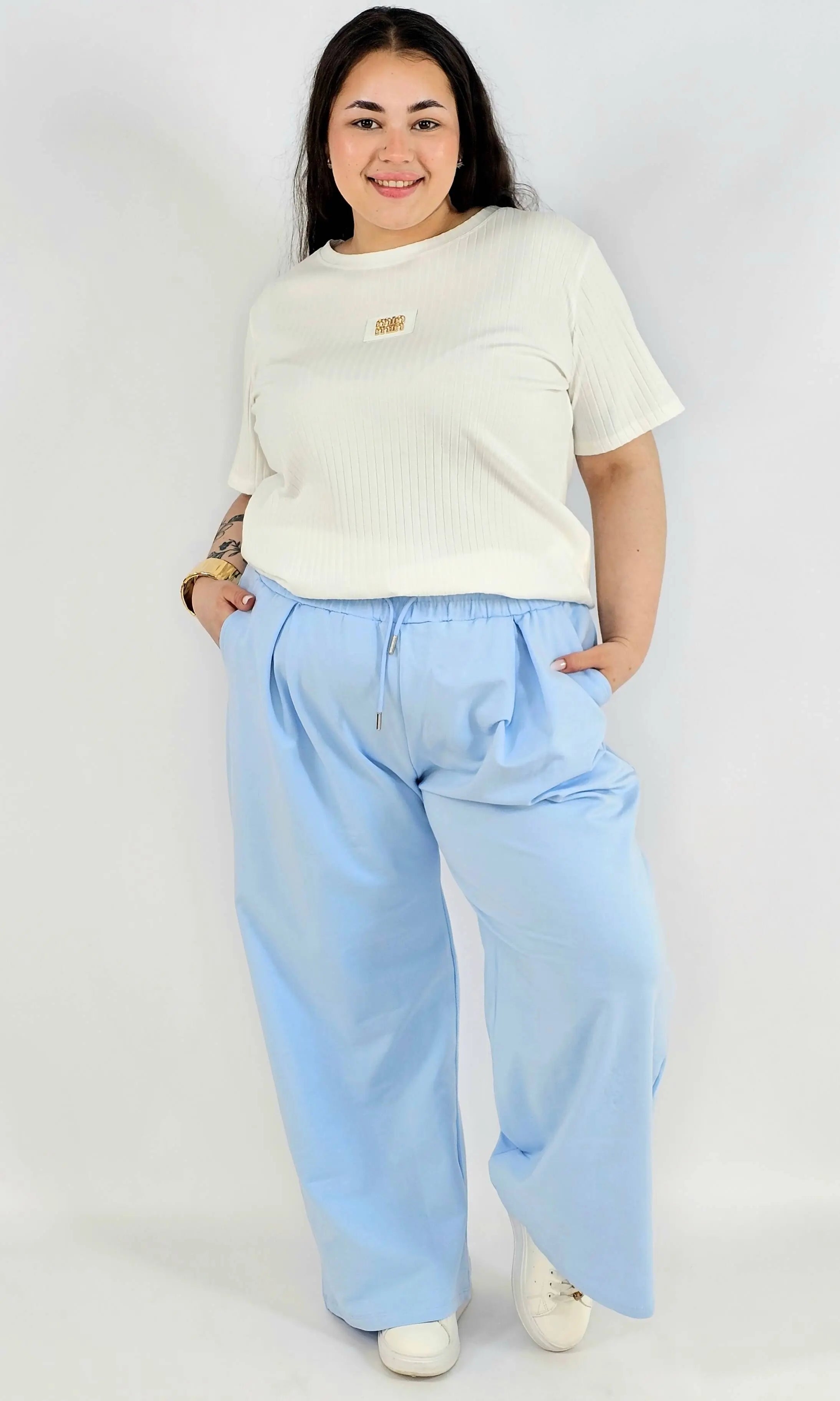 Spodnie plus size szerokie – wygodne spodnie XXL z gumką w pasie Stylowa XL