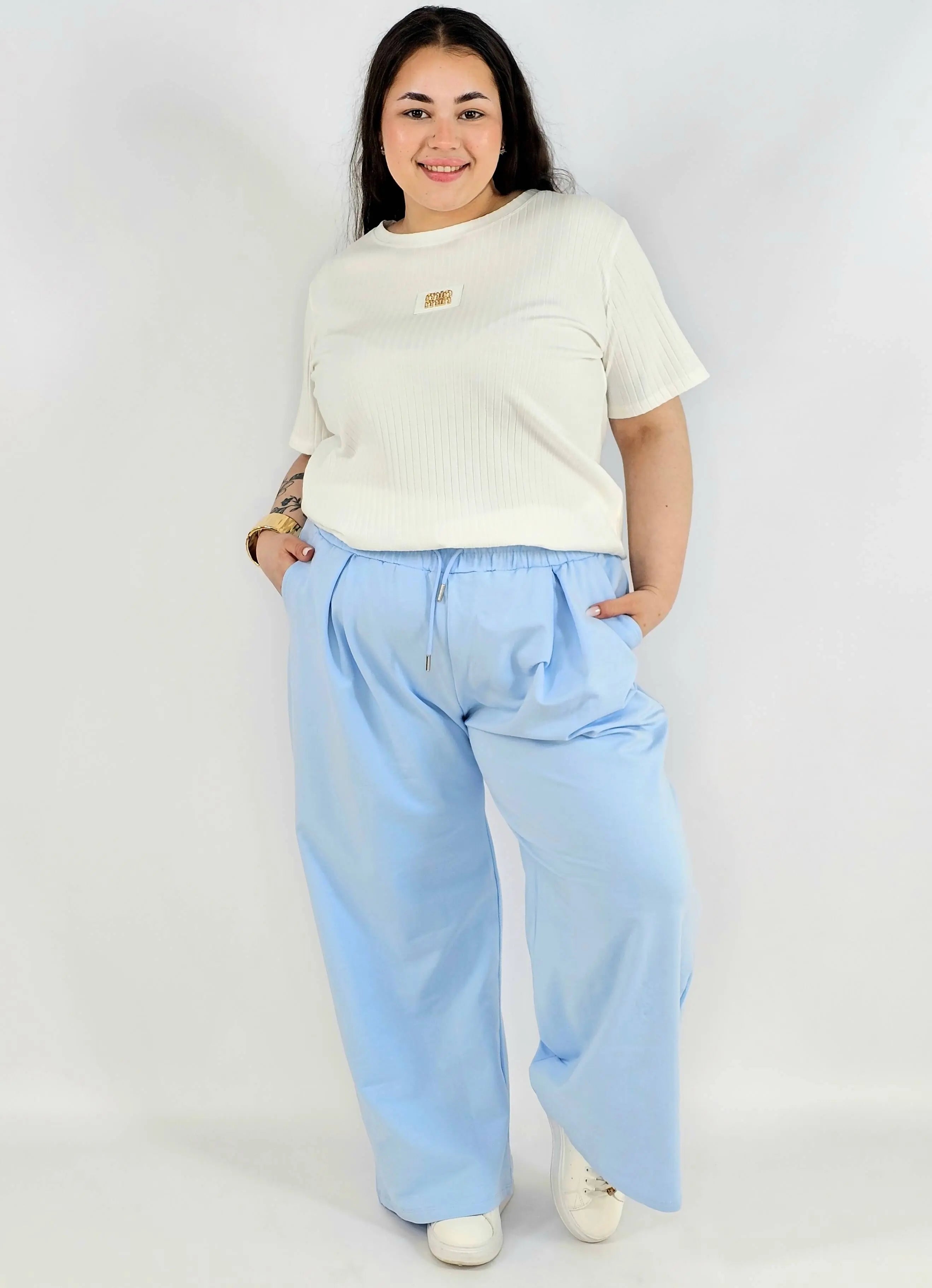 Spodnie plus size szerokie – wygodne spodnie XXL z gumką w pasie Stylowa XL